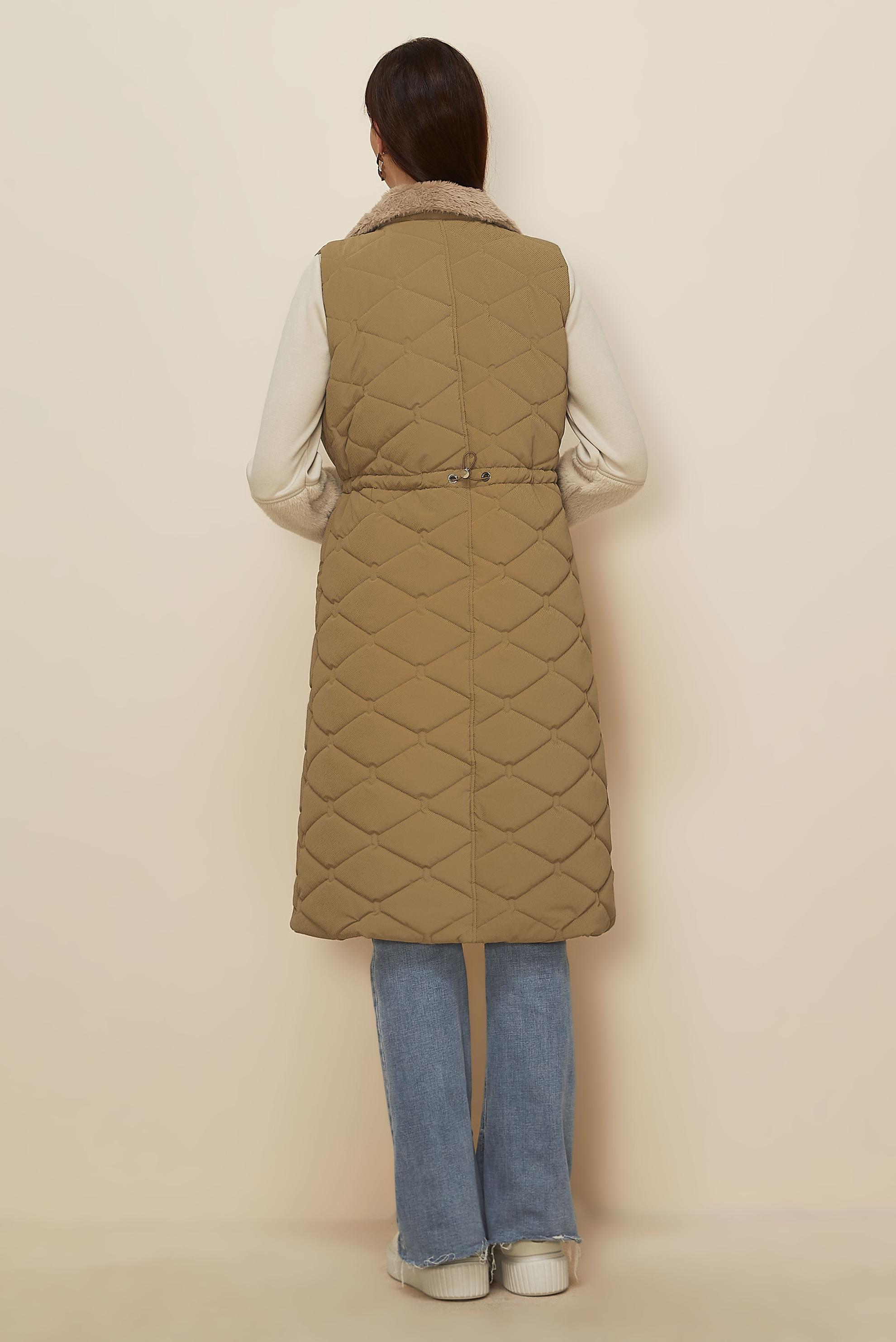 Tesettür giyim BEJ BELİ BÜZGÜLÜ KAPİTONE YELEK 45273