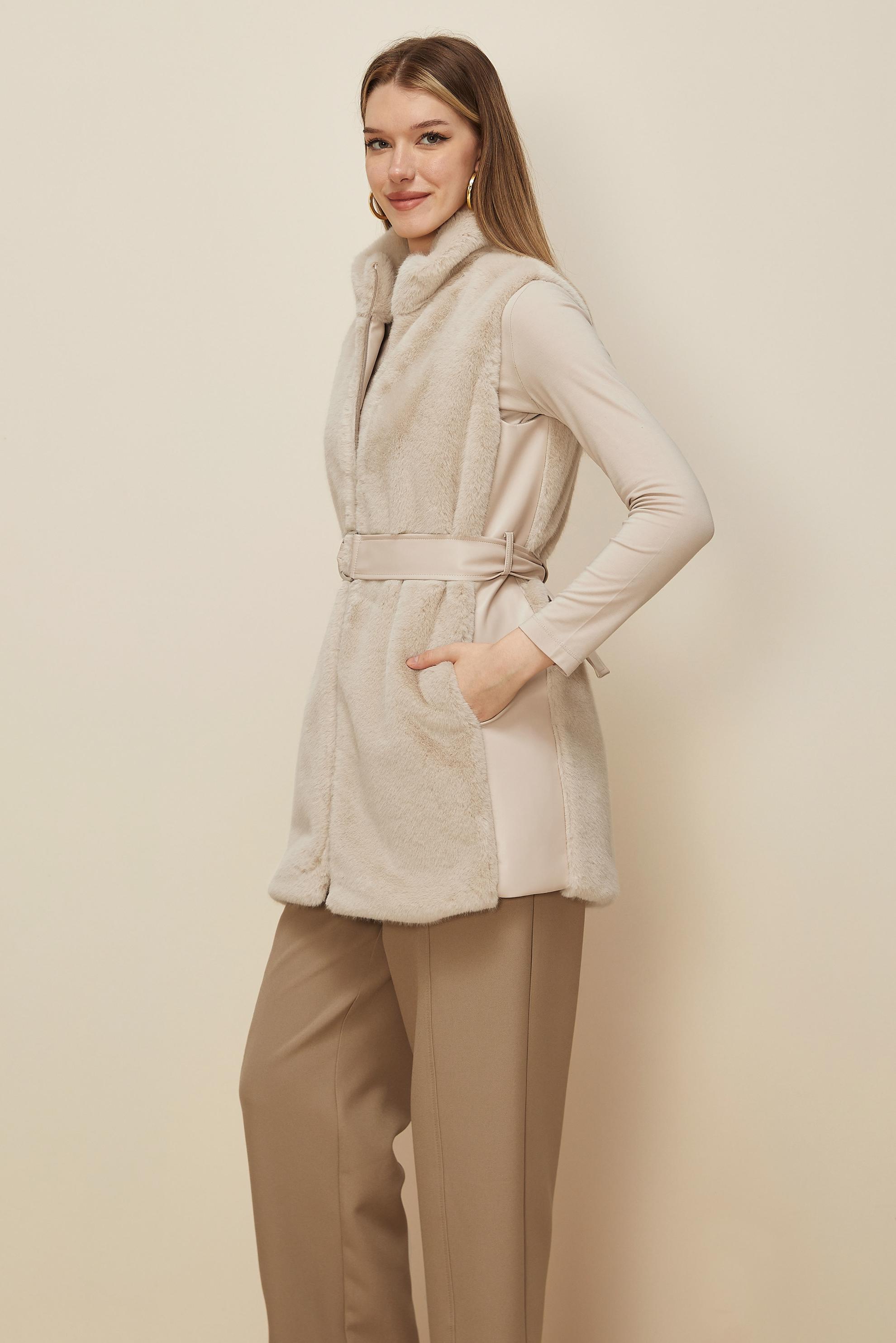 Hijab clothing BEIGE BELTED FAUX-FUR VEST 45300