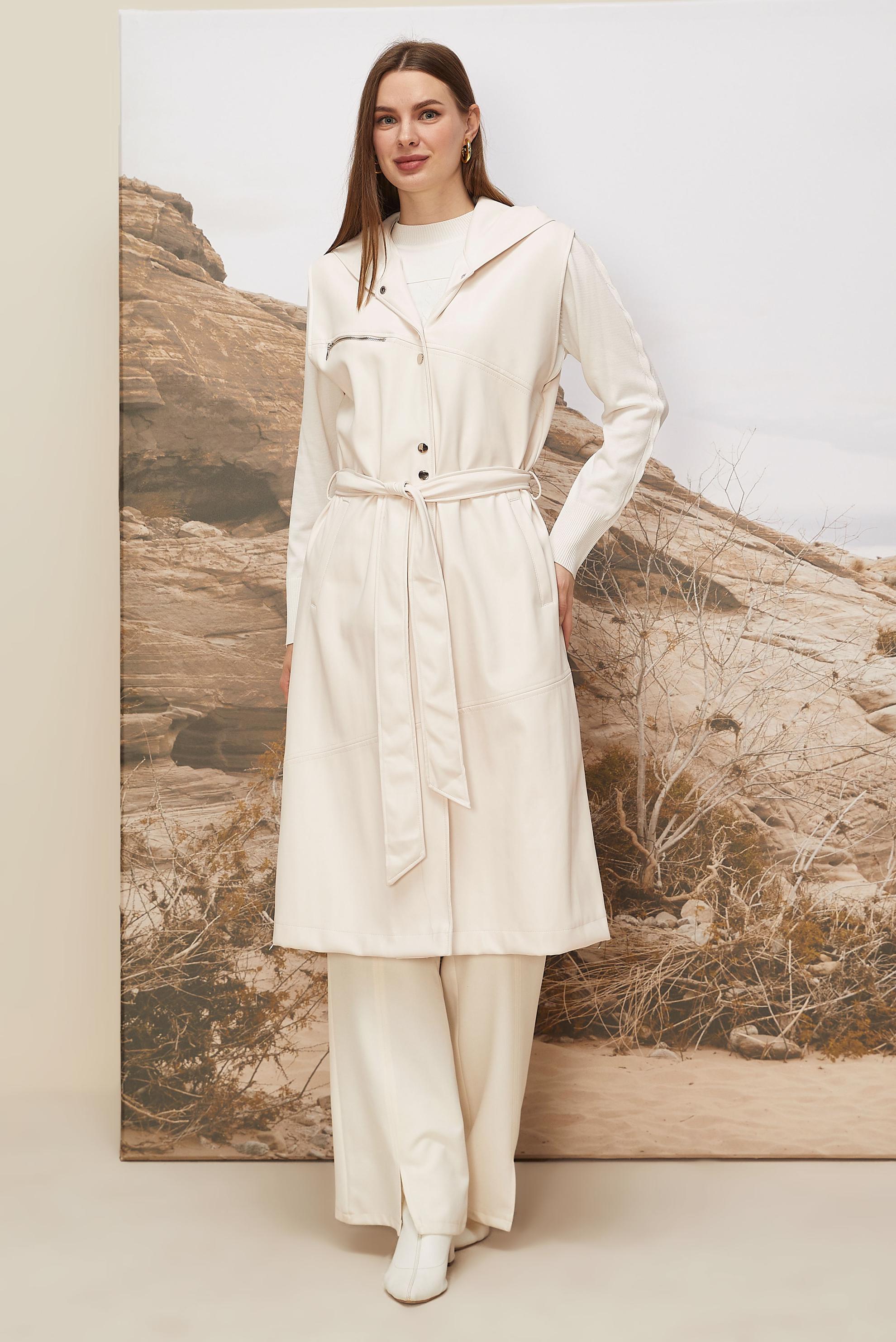 Hijab clothing WHITE FAUX-LEATHER VEST 45962