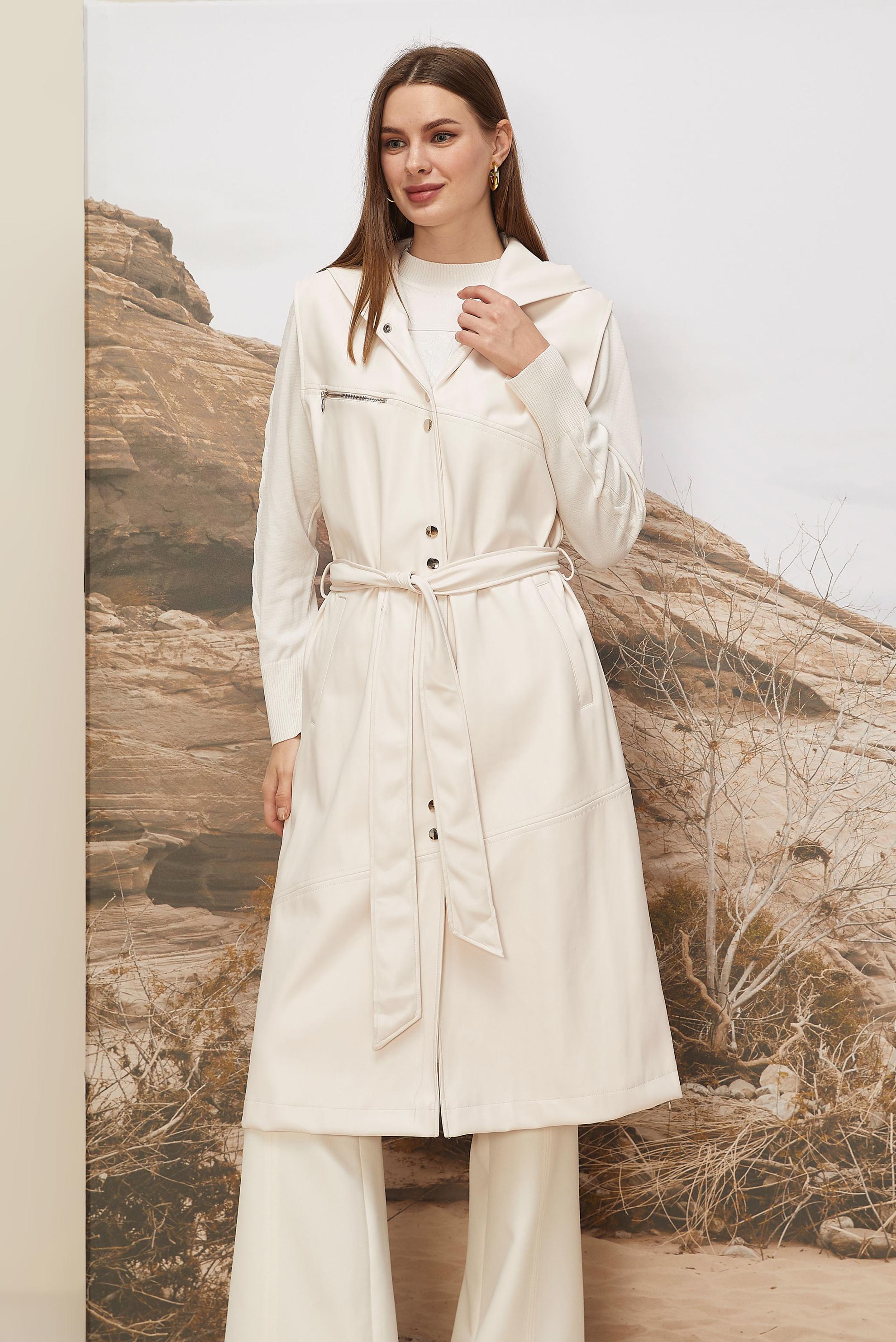 Hijab clothing WHITE FAUX-LEATHER VEST 45962