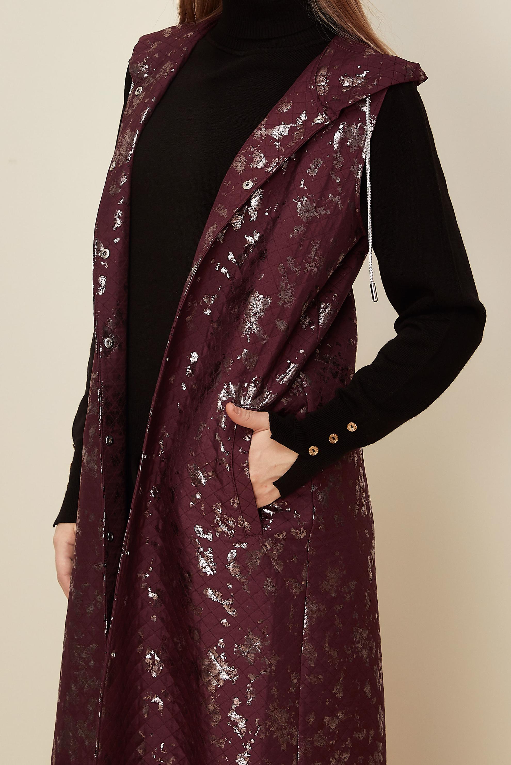 Tesettür giyim BORDO VARAK BASKILI KAPİTONE YELEK 46109