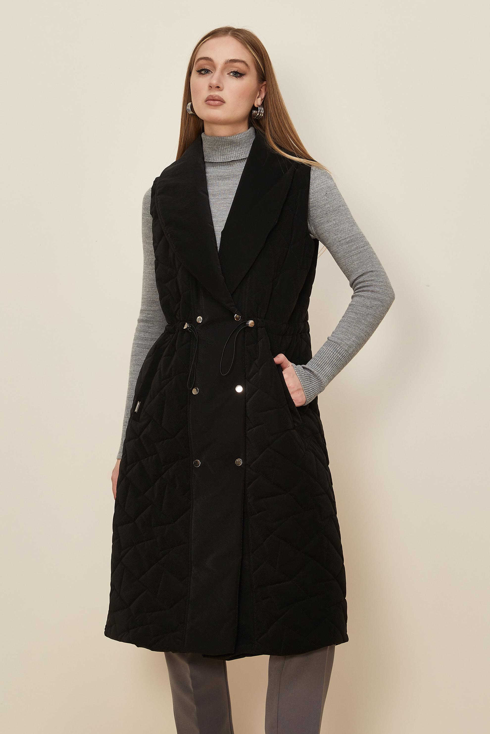 Tesettür giyim SİYAH BÜZGÜ DETAYLI KAPİTONE YELEK 46148