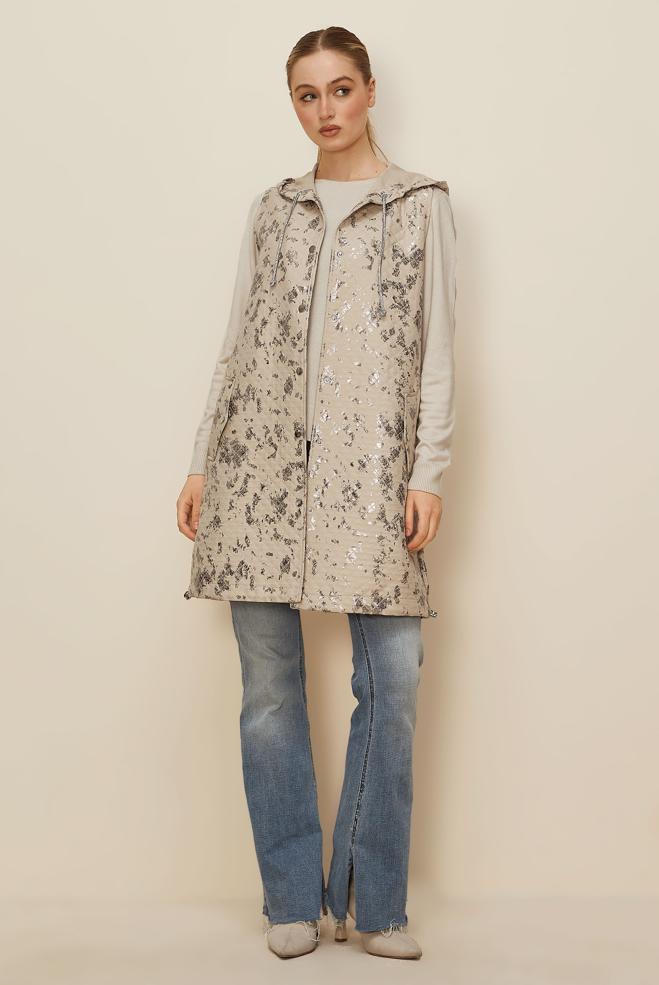Tesettür giyim BEJ VARAK BASKILI KAPİTONE YELEK 46150 - ALVİNA