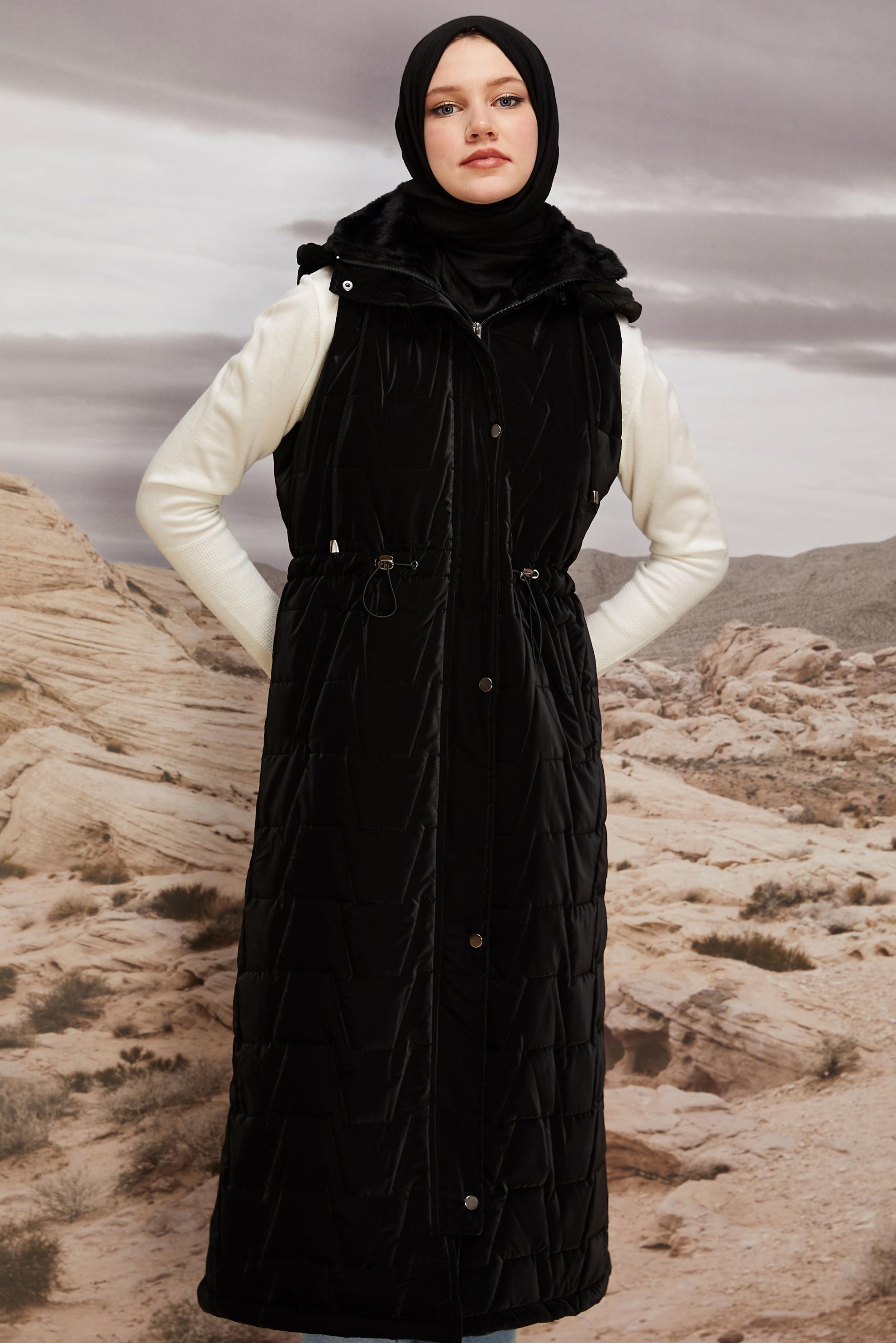 Tesettür giyim SİYAH KAPÜŞONLU YELEK 90589