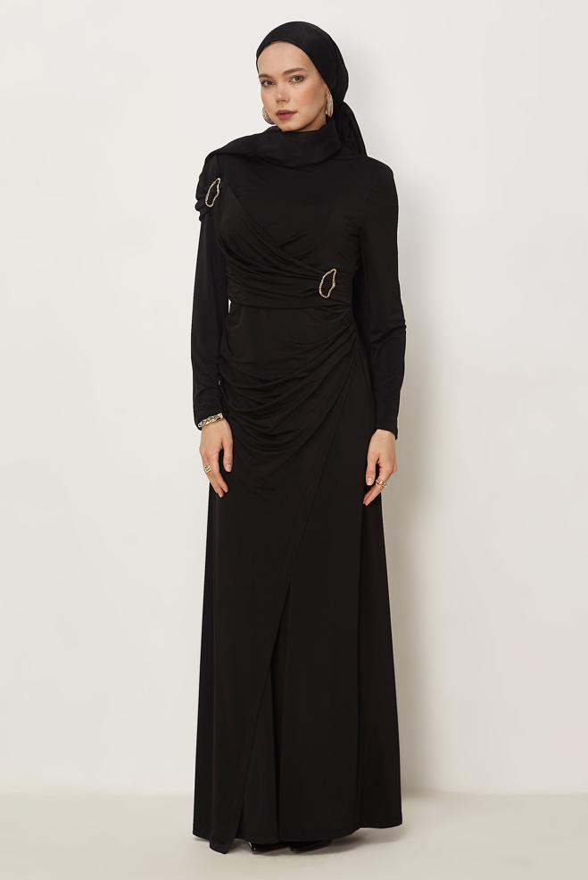 Hijab-Kleidung SCHWARZ DRAPIERTES SATINKLEID 50541 - ALVİNA