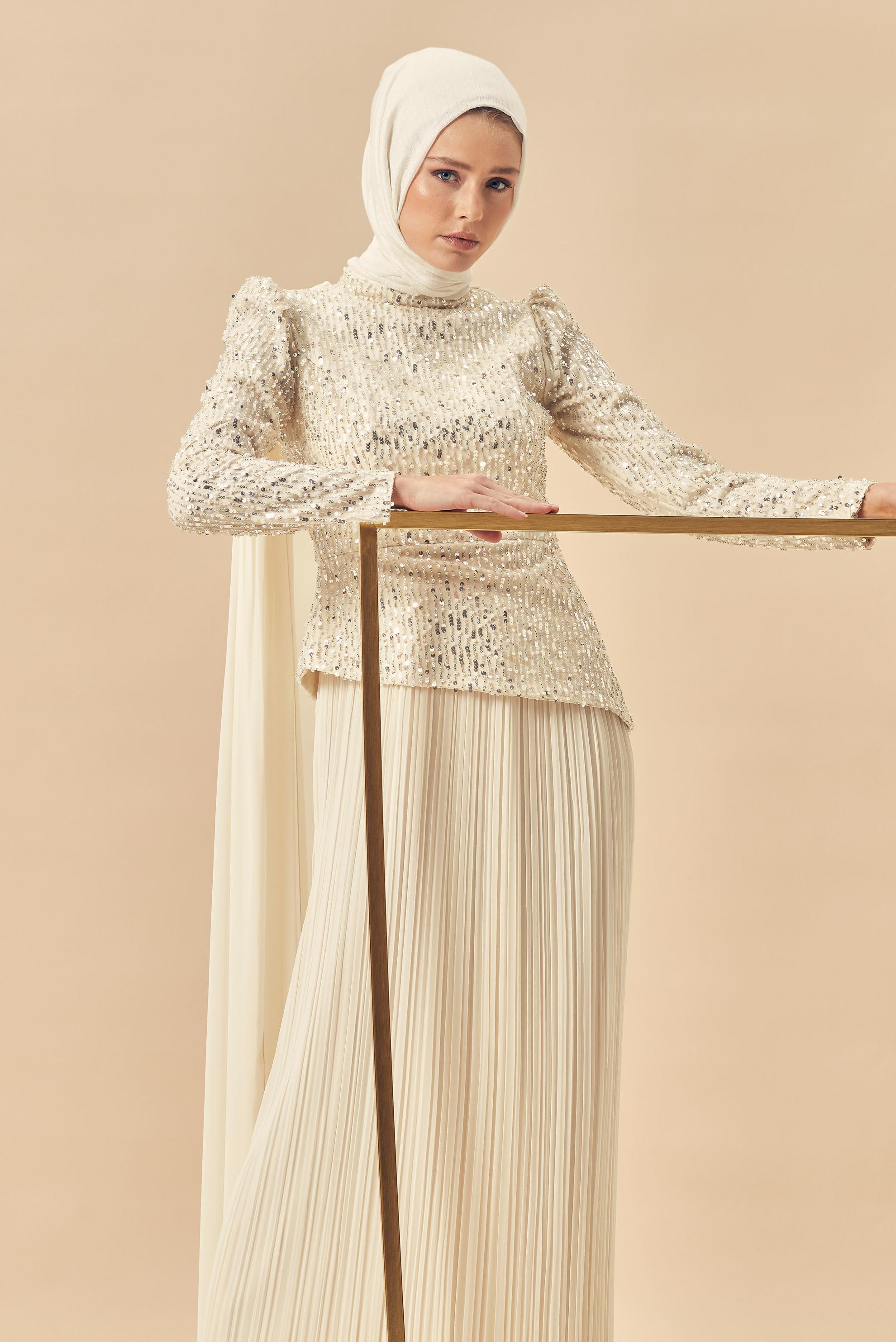 Hijab-Kleidung ECRU CAPE DETAILLIERTES ABENDKLEID 50554