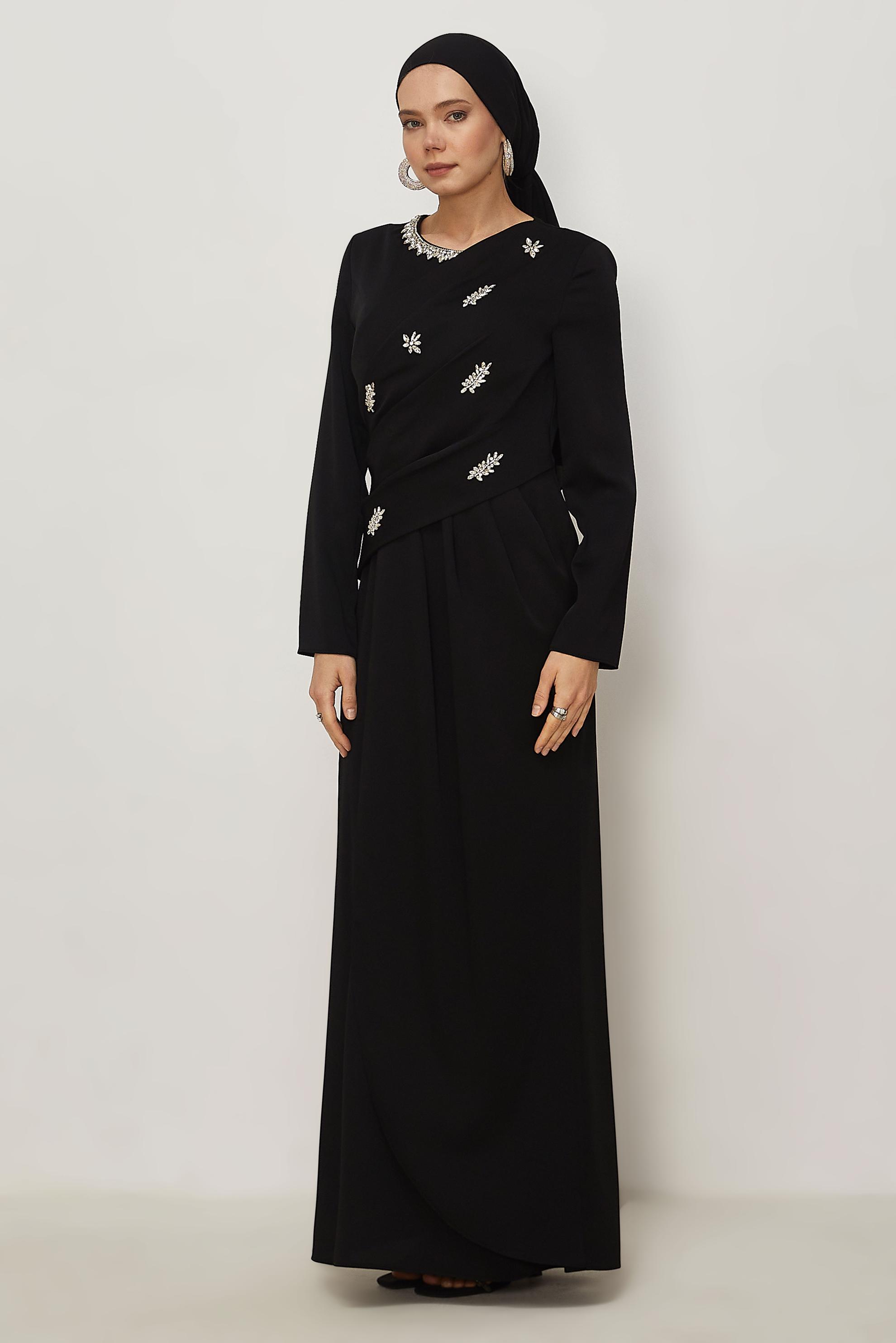 Hijab clothing BLACK GEM DETAILED SATIN DRESS 50562