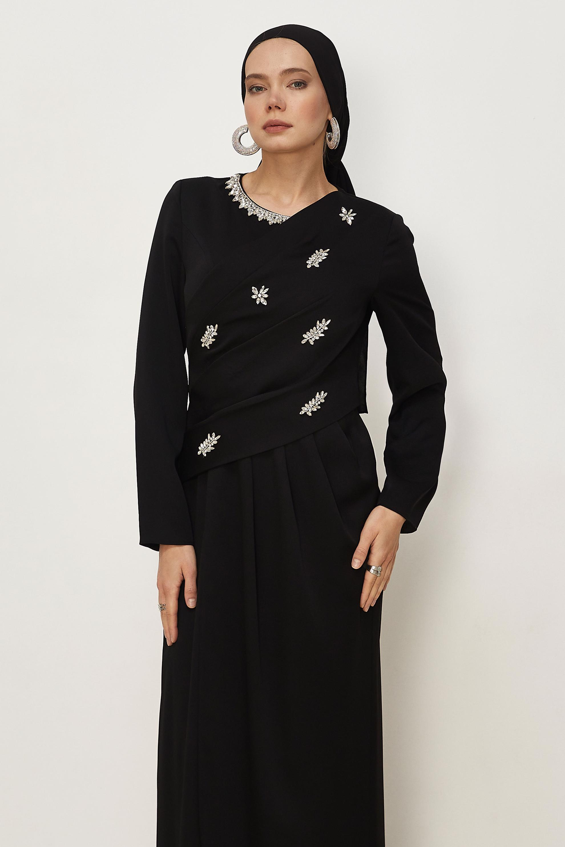 Hijab clothing BLACK GEM DETAILED SATIN DRESS 50562
