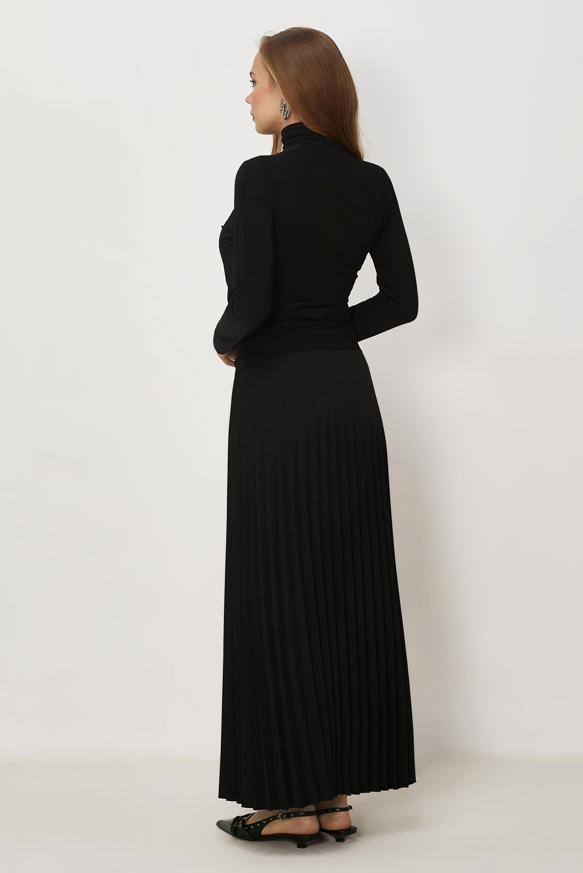 Hijab-Kleidung SCHWARZ DRAPIERTE BLUSE 46467