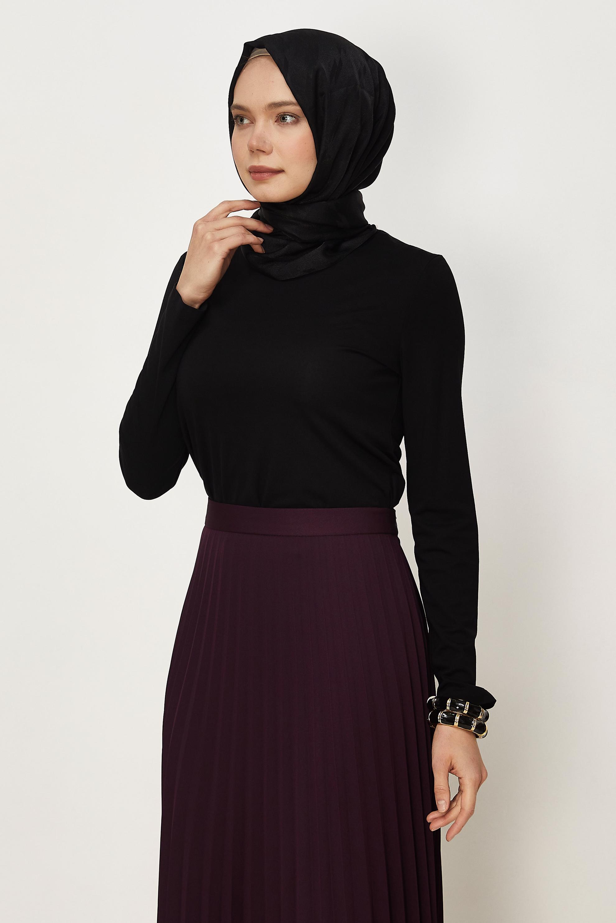 Tesettür giyim SİYAH BİSİKLET YAKA BLUZ 46496