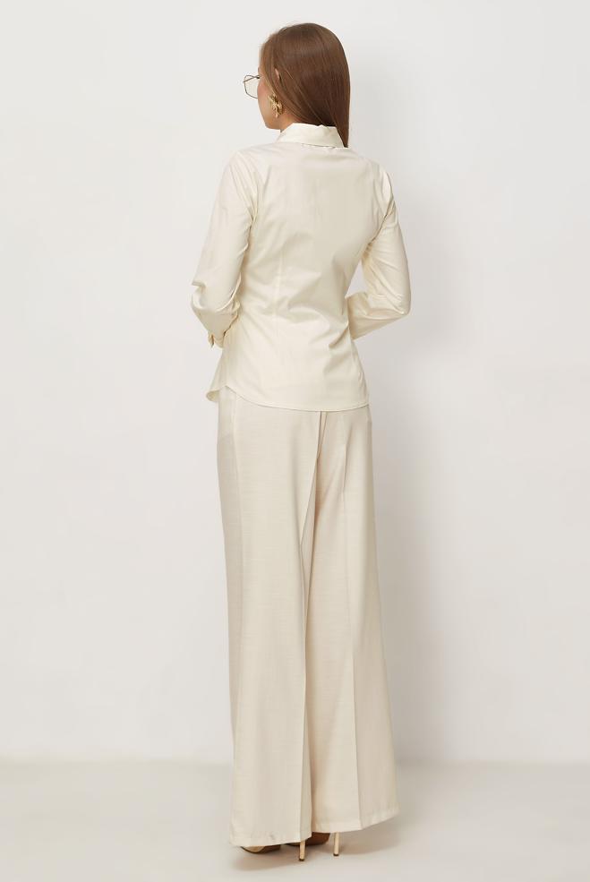 Hijab-Kleidung ECRU BLUSE AUS SATIN MIT HEMDKRAGEN 46529 - ALVİNA