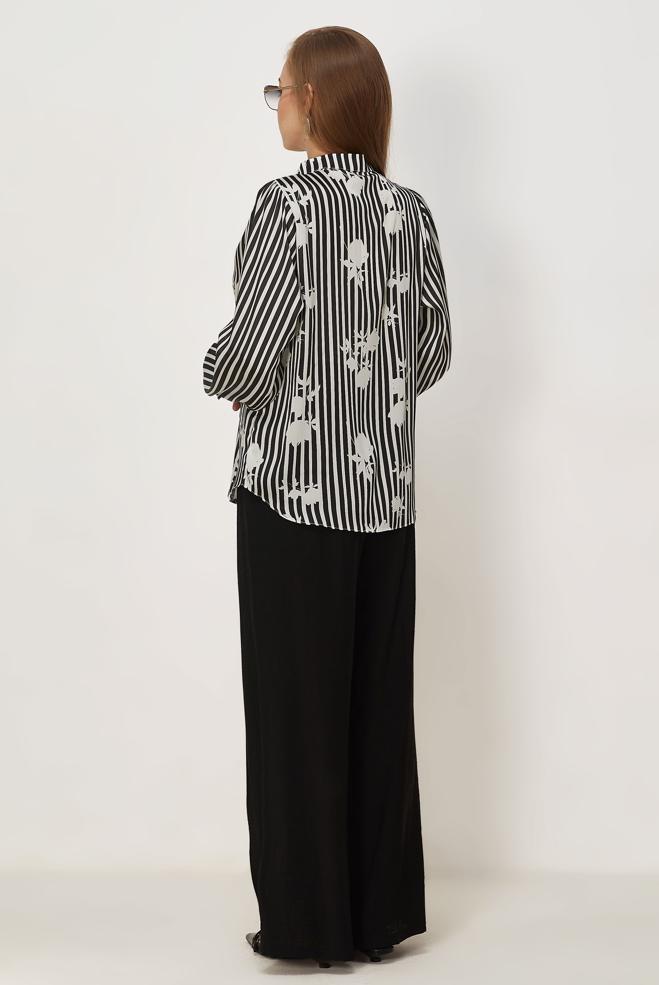 Vêtements hijab NOIR CHEMISIER EN SATIN À MOTIFS 46546 - ALVİNA