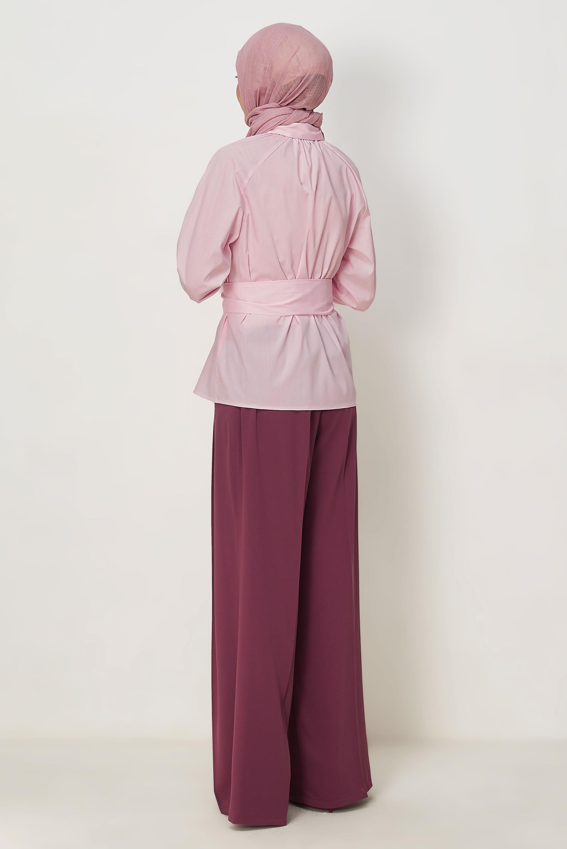 Tesettür giyim PEMBE KEMERLİ BLUZ 46646