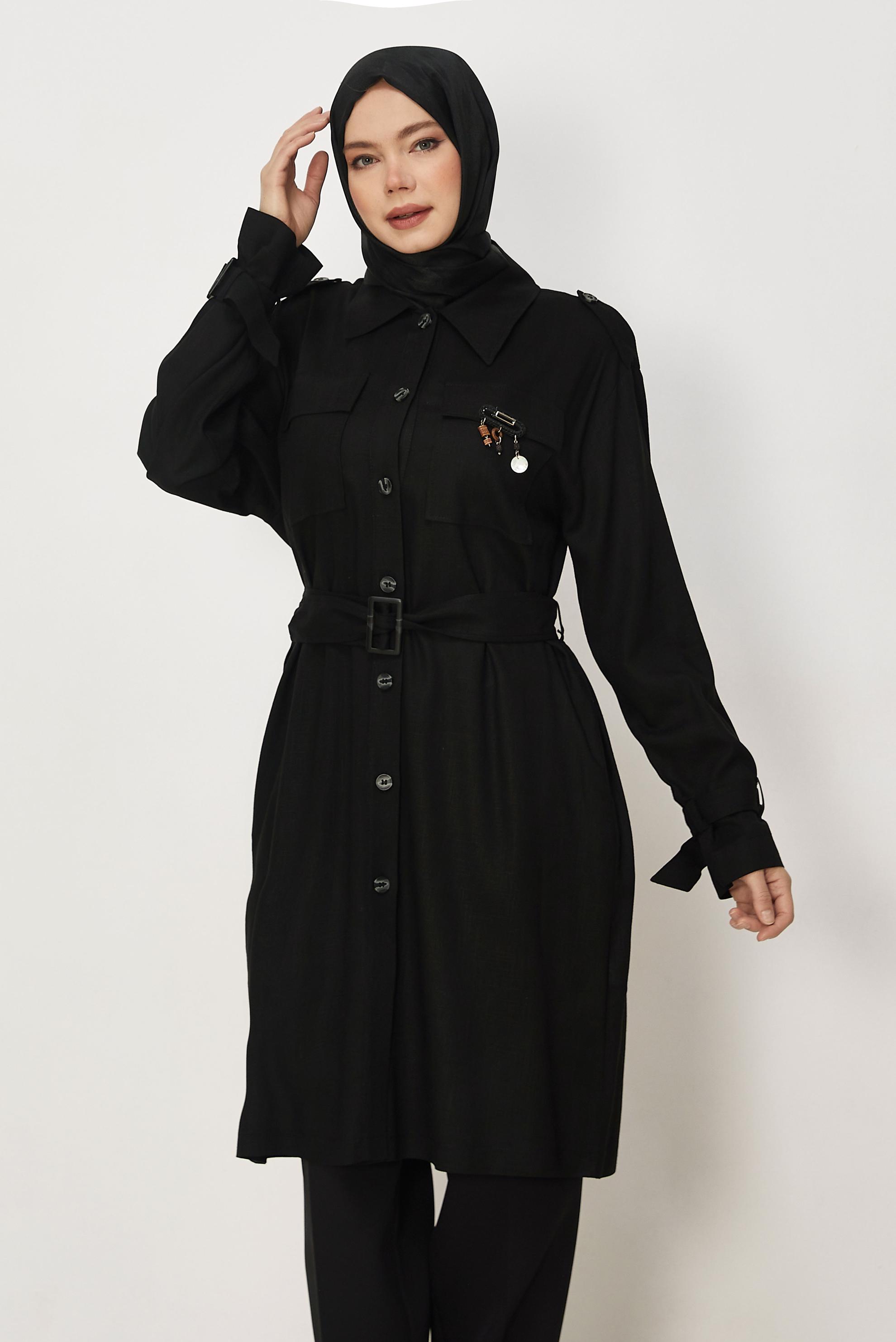 Hijab-Kleidung SCHWARZ LEINENJACKE MIT GÜRTEL 46393