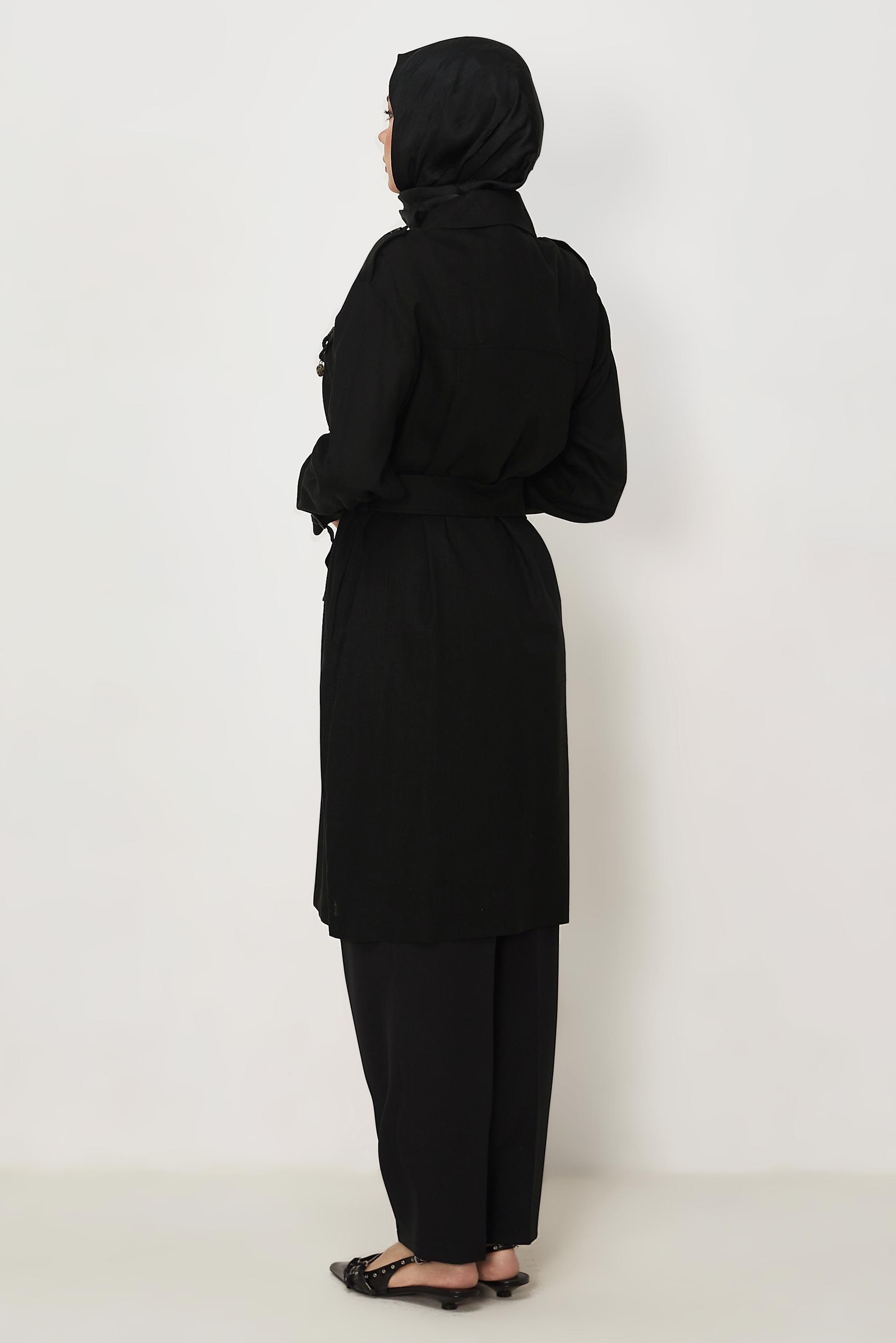 Hijab-Kleidung SCHWARZ LEINENJACKE MIT GÜRTEL 46393