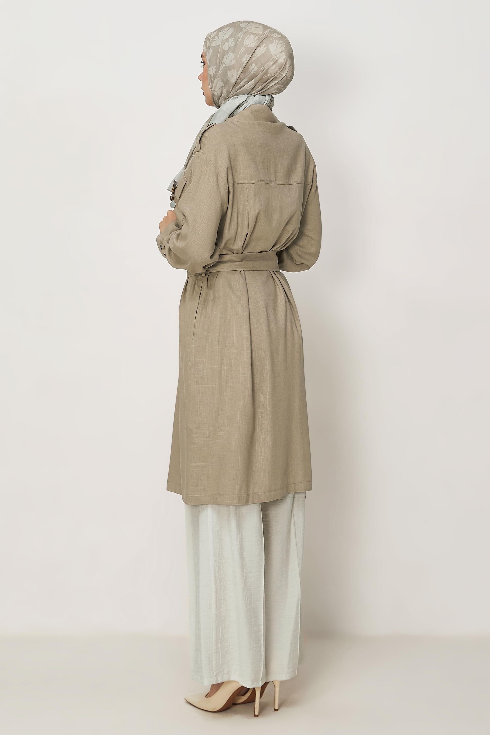 Hijab-Kleidung BRAUN LEINENJACKE MIT GÜRTEL 46393