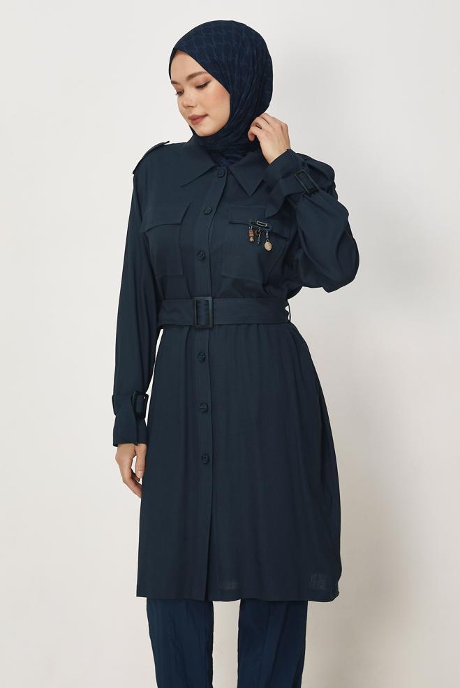 Hijab-Kleidung NAVY BLAU LEINENJACKE MIT GÜRTEL 46393 - ALVİNA