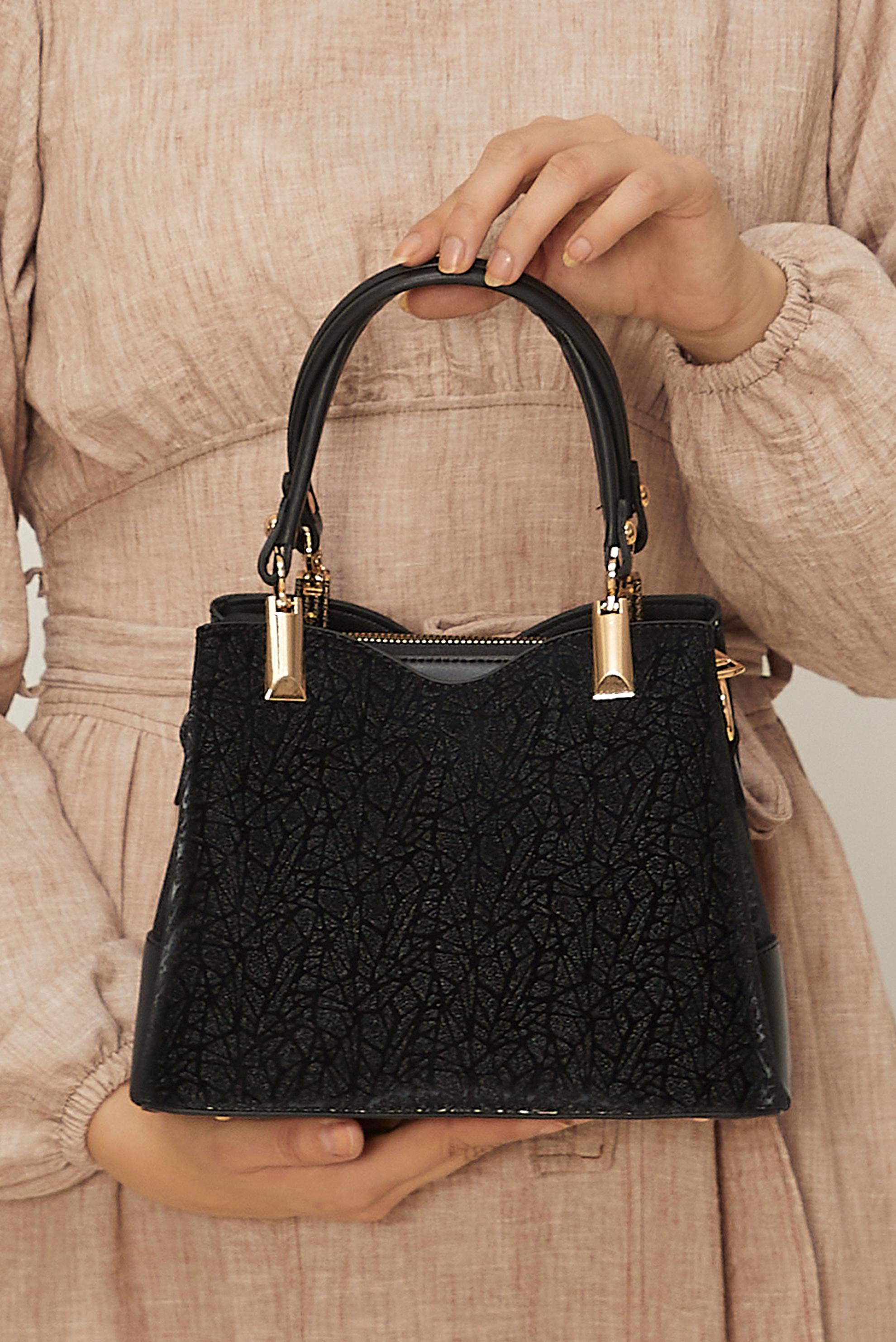 Tesettür giyim SİYAH ALVİNA AKSESUARLI PARLAK ÇANTA 2184-1