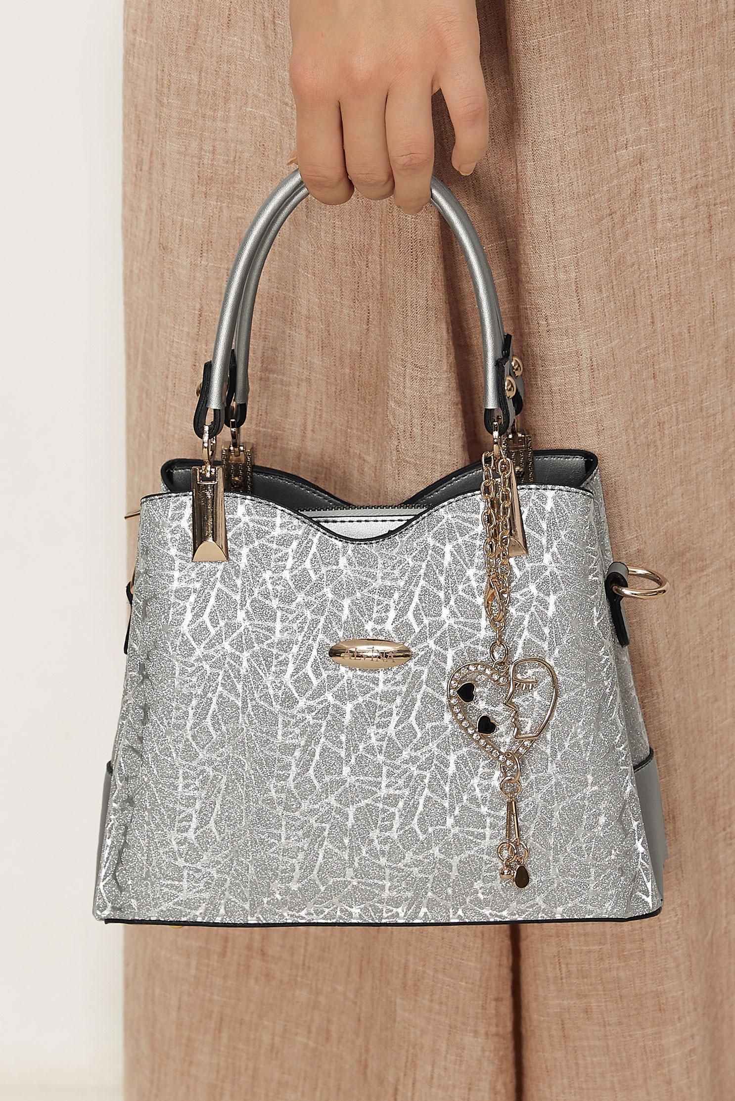 Tesettür giyim GÜMÜŞ ALVİNA AKSESUARLI PARLAK ÇANTA 2184-1