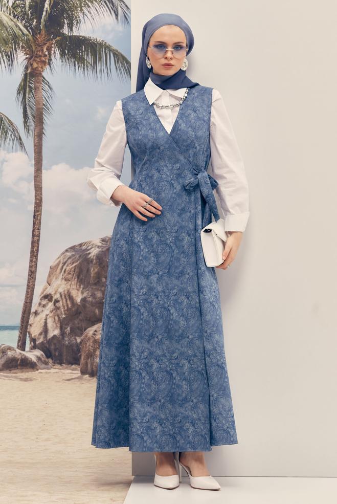 Hijab-Kleidung BLAU TRÄGERKLEID IN DENIM-OPTIK 46312 - ALVİNA