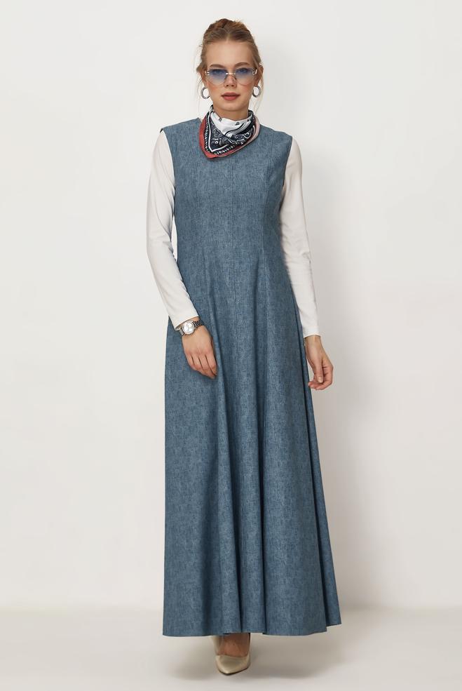 Hijab-Kleidung BLAU TRÄGERKLEID MIT DENIM-LOOK 46313 - ALVİNA