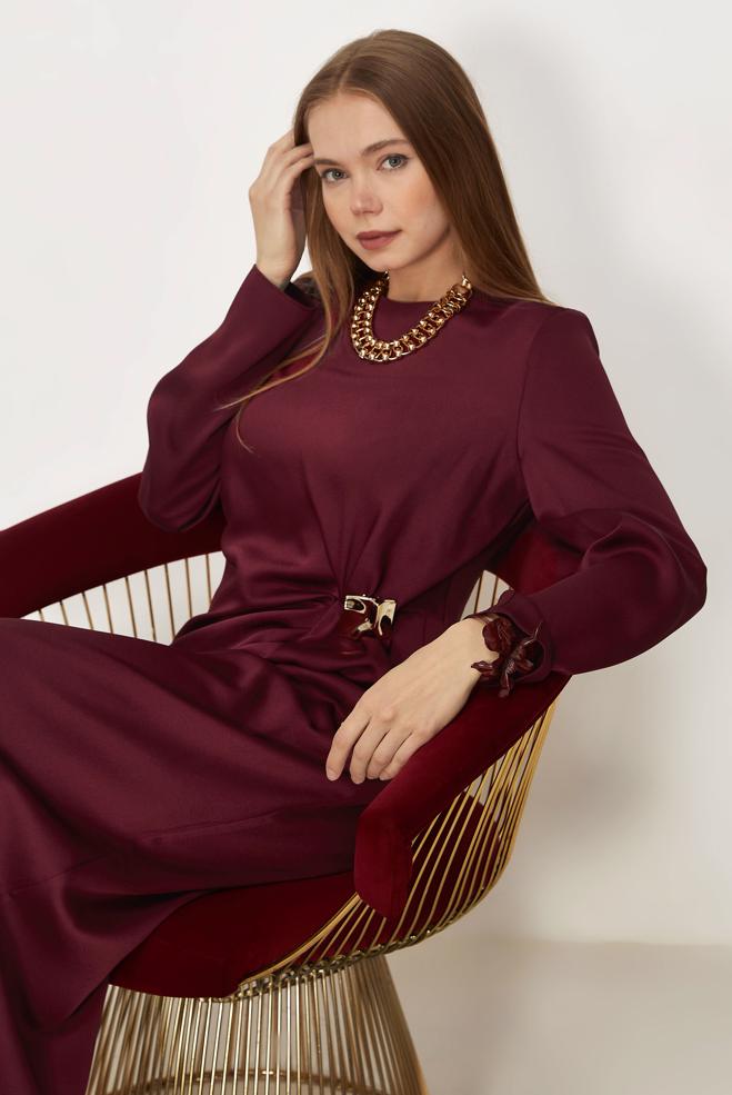 Hijab-Kleidung BURGUND SATIN-KREPPKLEID 46325 - ALVİNA