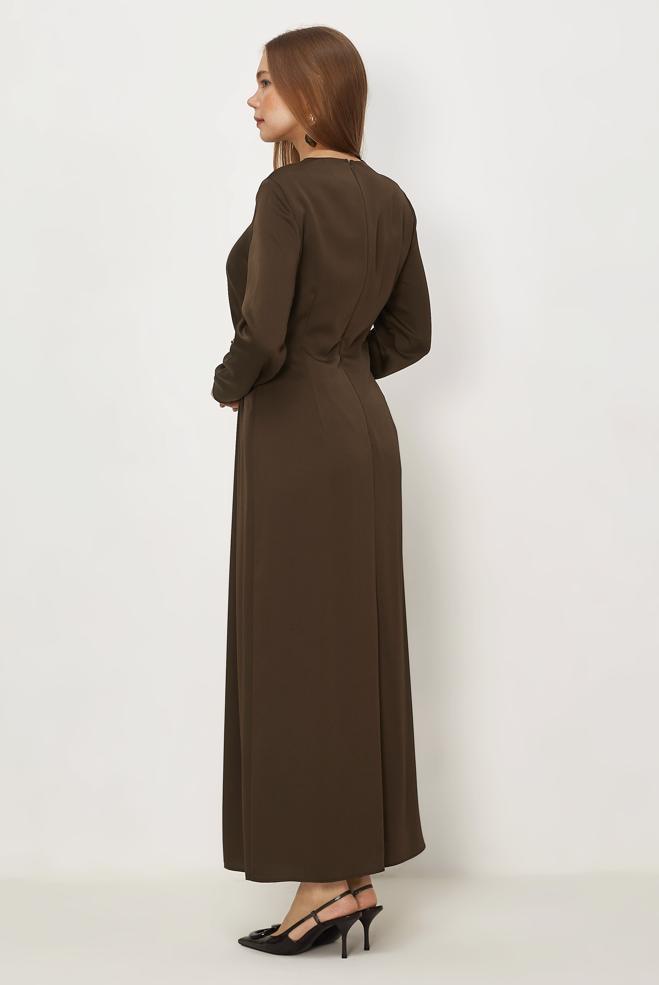 Hijab-Kleidung BRAUN SATIN-KREPPKLEID 46325 - ALVİNA