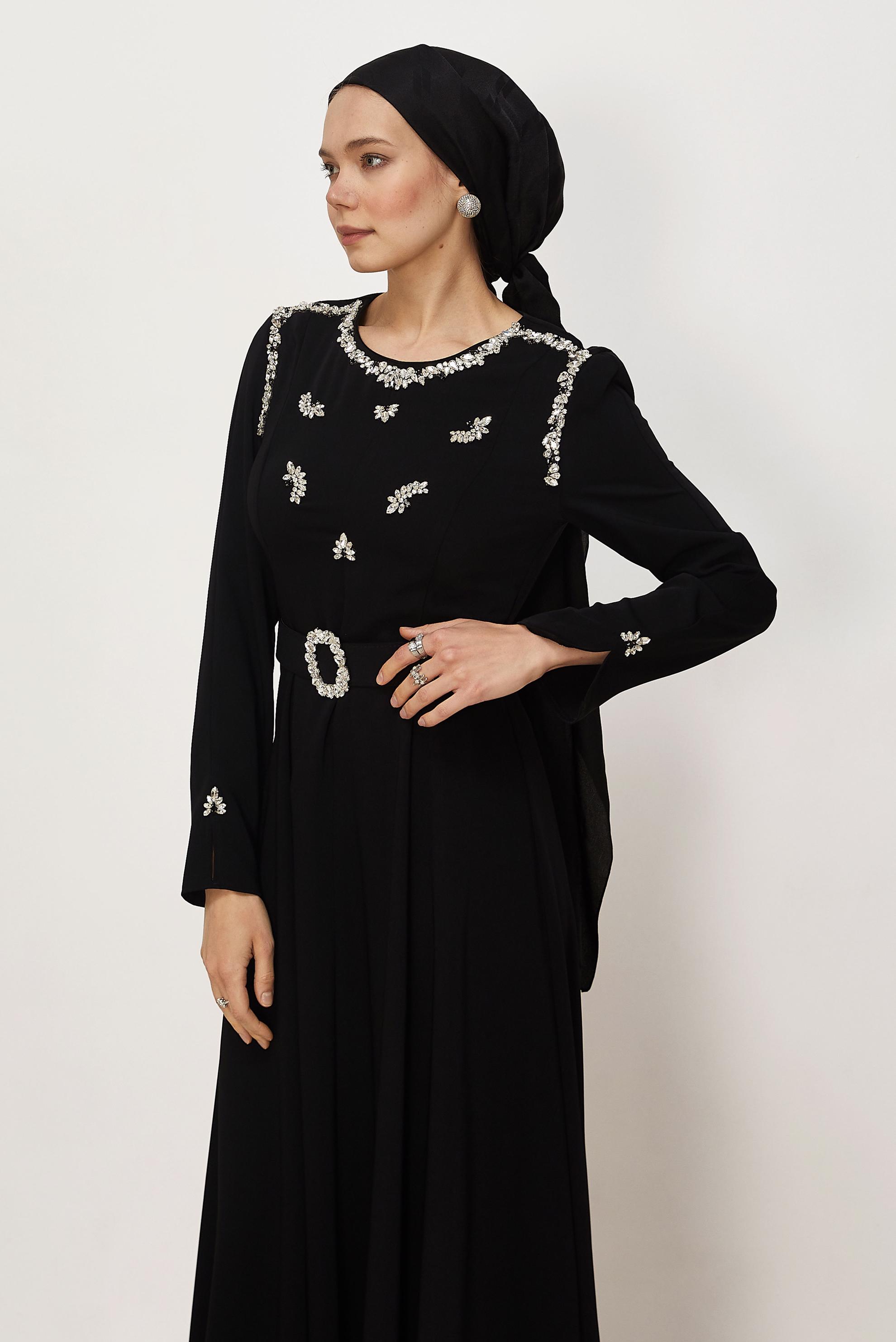 Hijab clothing BLACK BELTED GEM DETAILED DRESS 46330