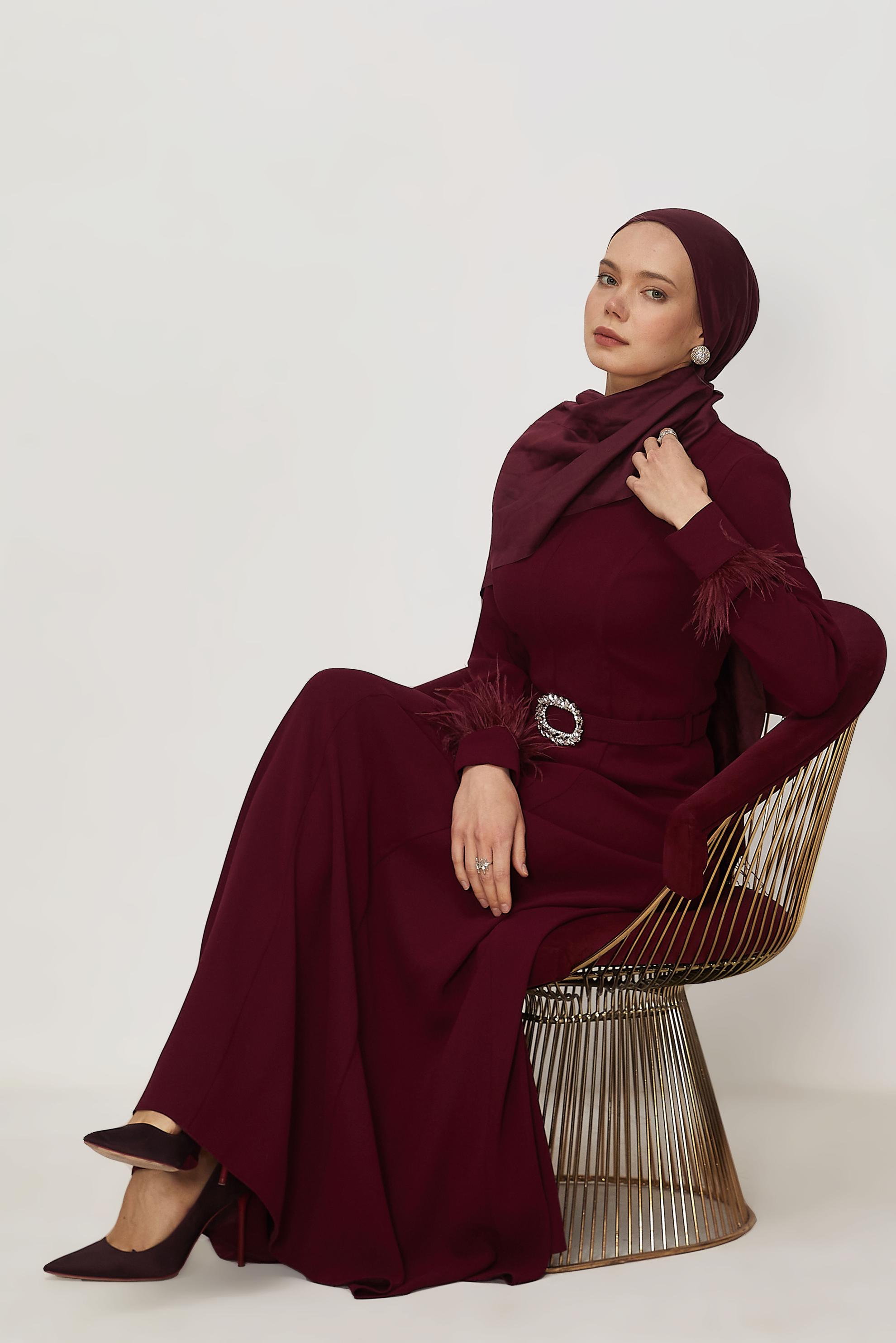 Hijab clothing BEIGE BELTED FEATHER DETAILED DRESS 46369