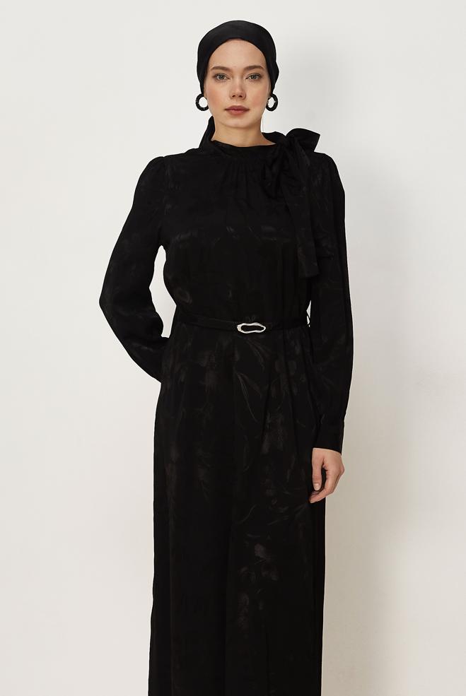 Hijab clothing BLACK BELTED SATIN JACQUARD DRESS 46411 - ALVİNA