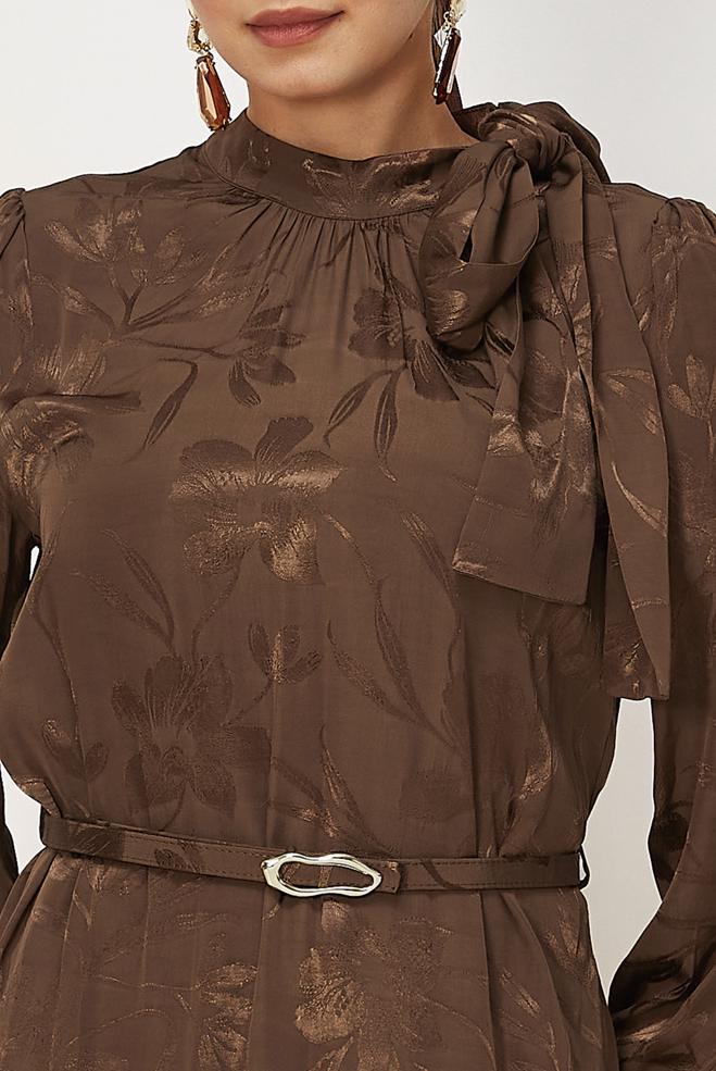 Hijab clothing BROWN BELTED SATIN JACQUARD DRESS 46411 - ALVİNA