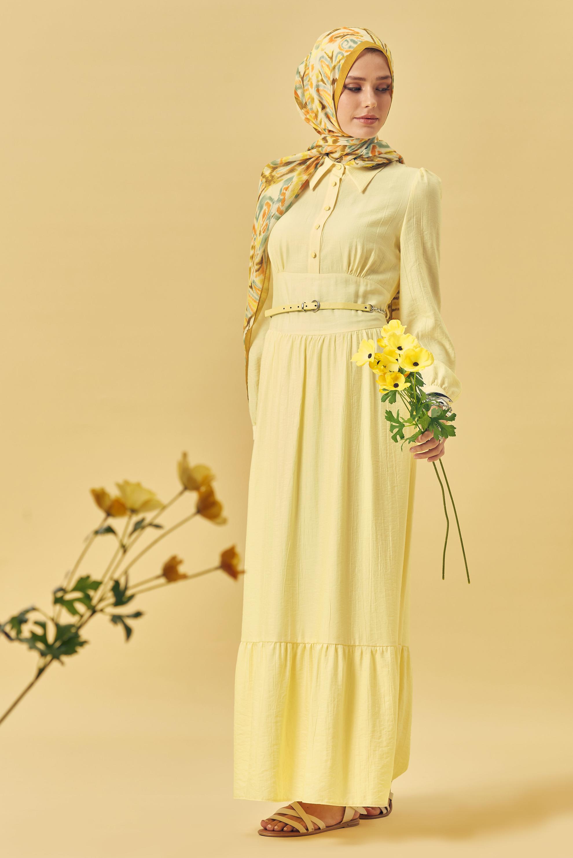 Hijab-Kleidung GELB HEMDKRAGEN-KLEID MIT GÜRTEL 46453