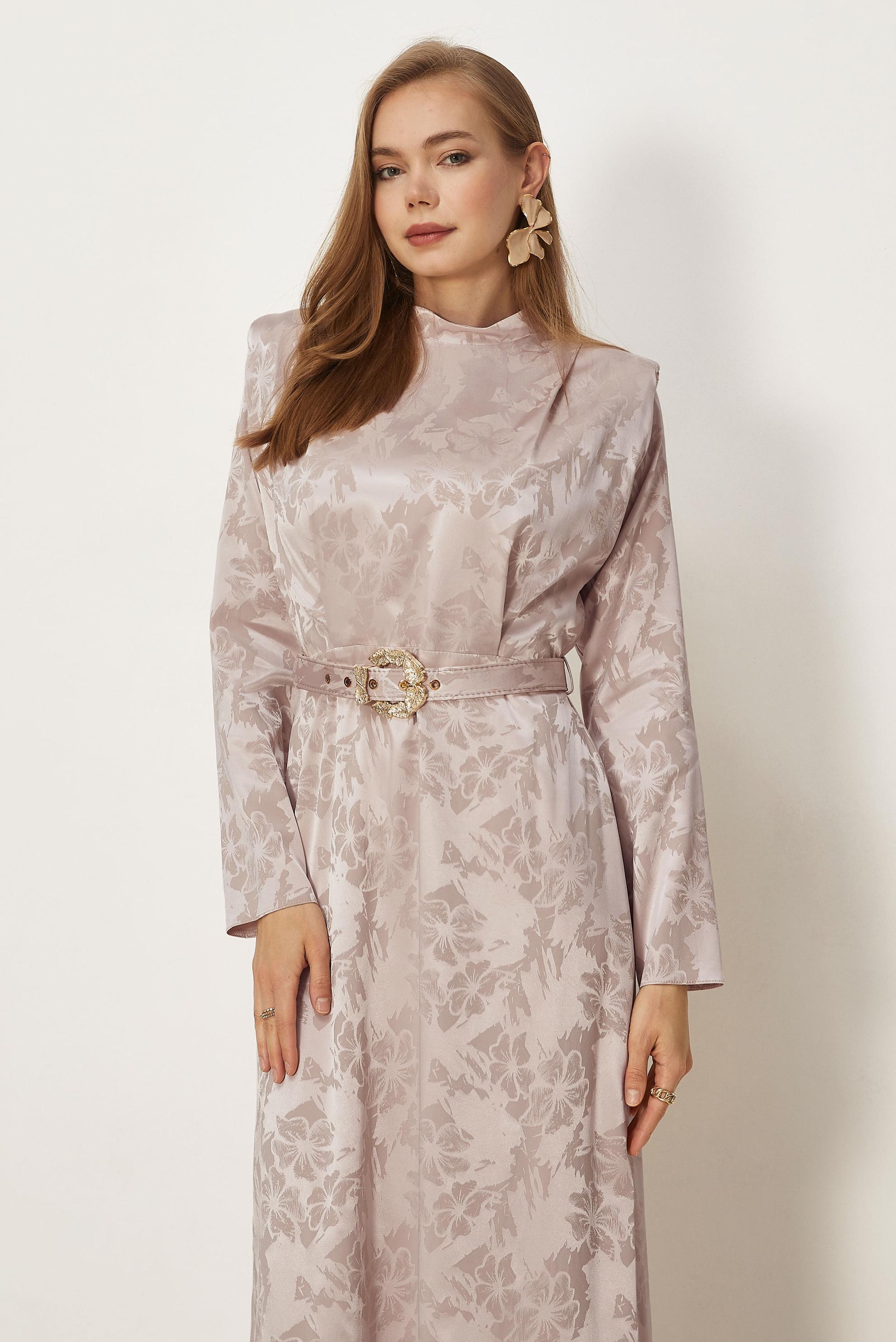 Hijab-Kleidung NERZ SATIN-JACQUARD-KLEID MIT GÜRTEL 46517