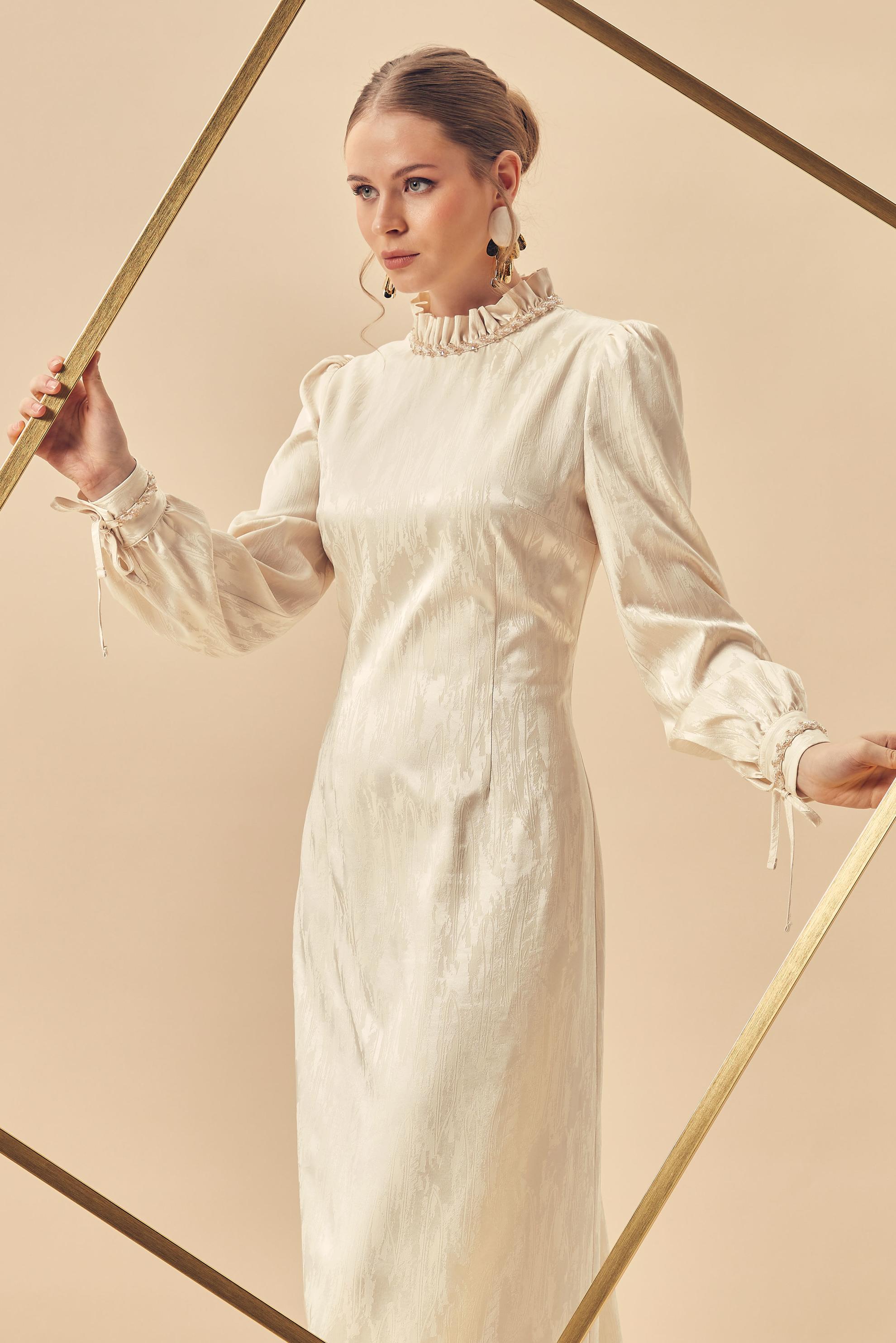 Hijab clothing BEIGE SATIN JACQUARD DRESS 46519