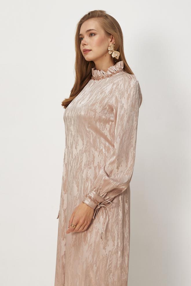 Hijab clothing BEIGE SATIN JACQUARD DRESS 46519 - ALVİNA