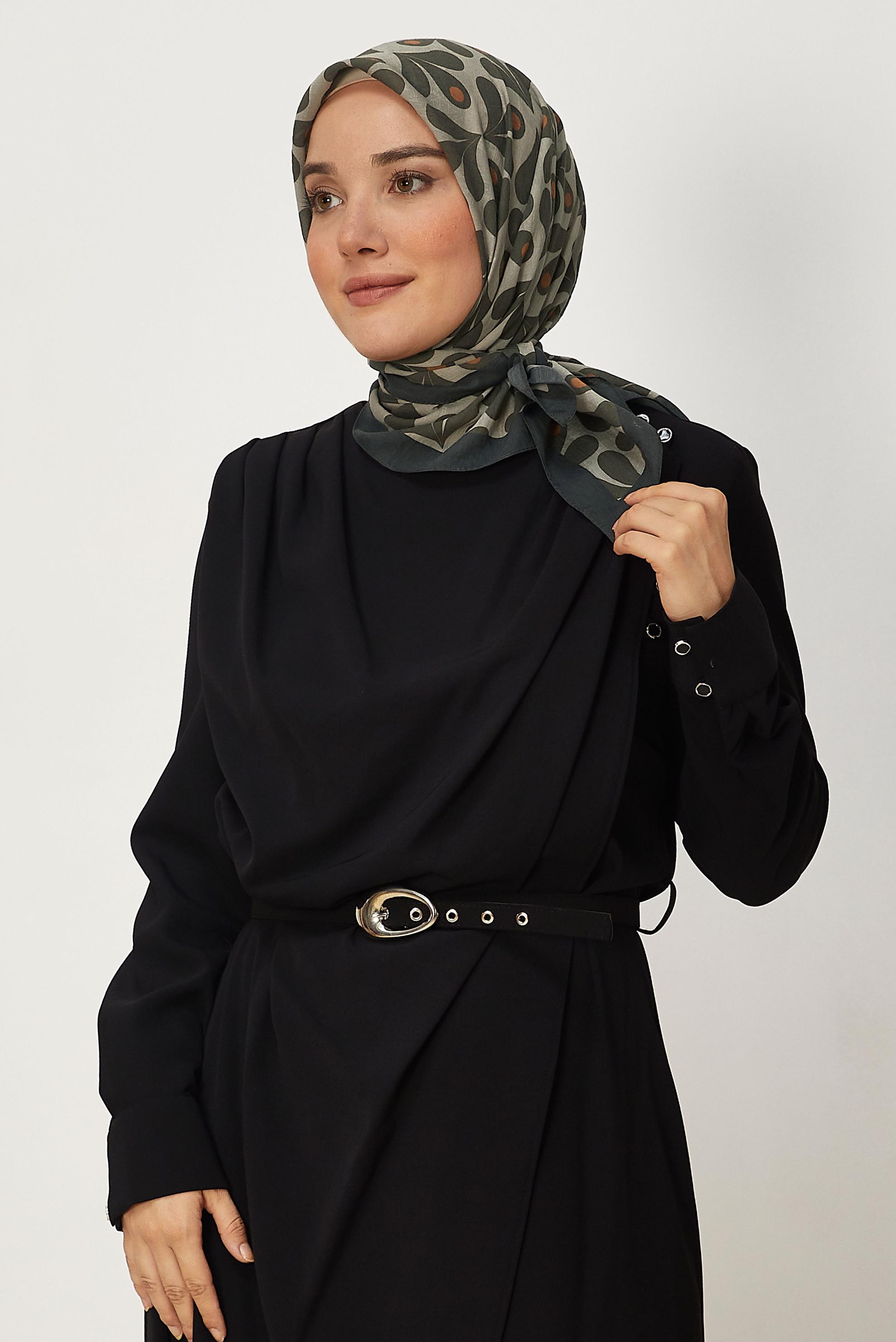 Vêtements hijab KAKI ÉCHARPE ALVINA À MOTIFS 8664