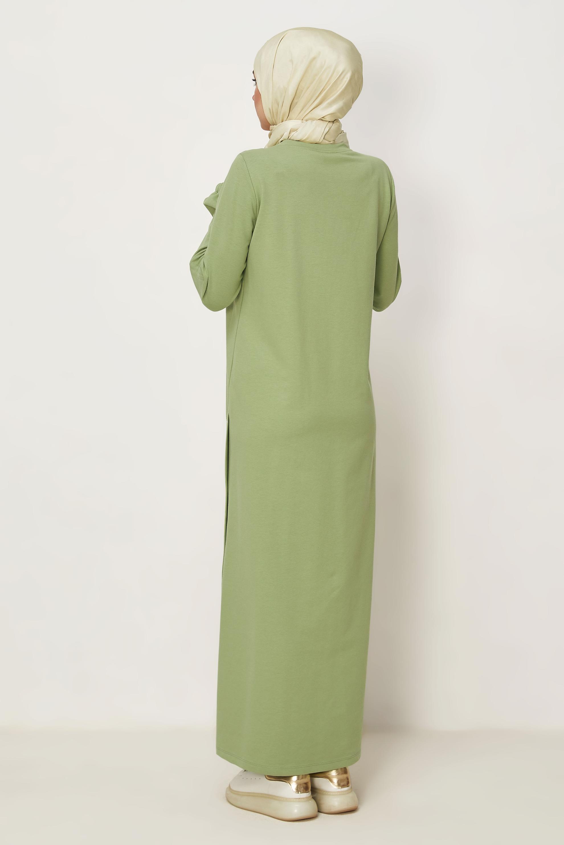 Hijab-Kleidung GRÜN TRAININGSANZUGKLEID MIT EDELSTEIN DETAILS 45635