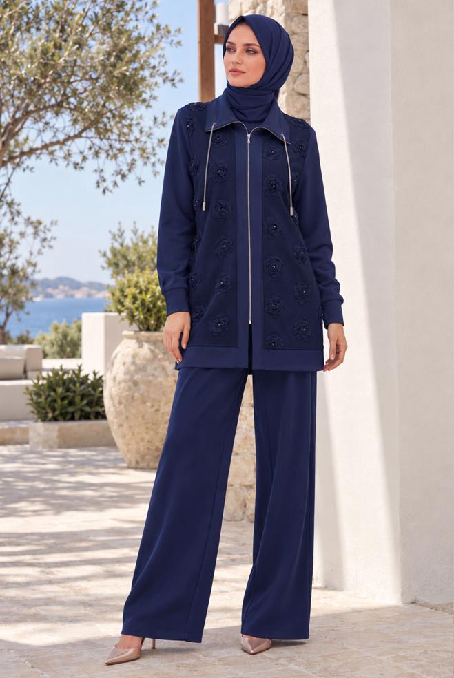 Tesettür giyim KAHVE PANTOLONLU TAŞ DETAYLI EŞOFMAN TAKIMI 46334 - ALVİNA