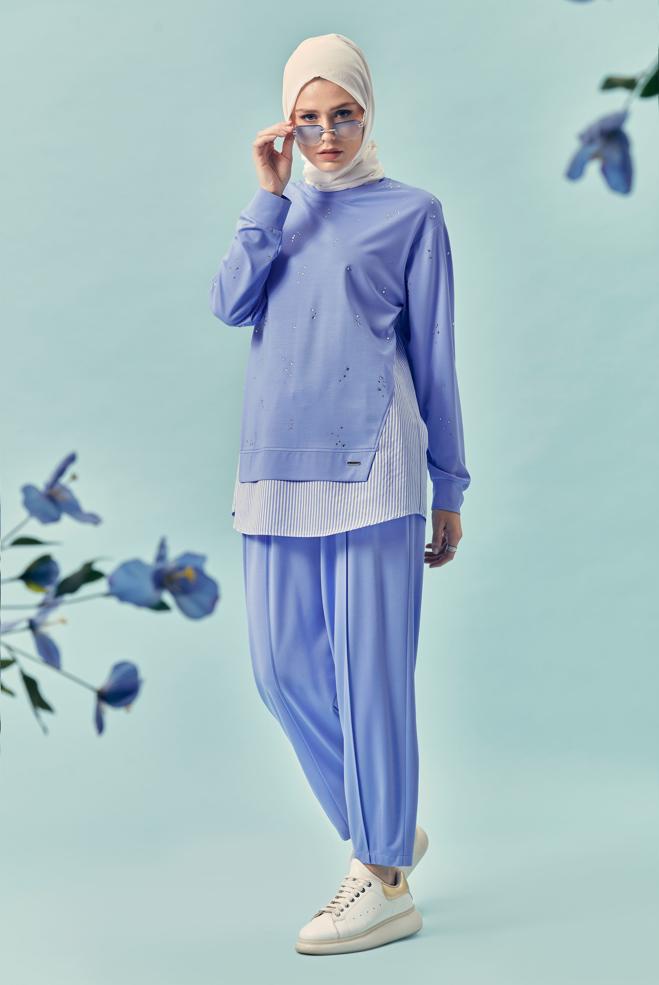 Tesettür giyim MAVİ TAŞ BASKILI EŞOFMAN TAKIMI 46387 - ALVİNA