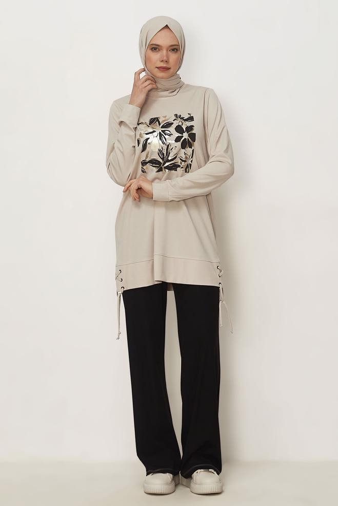 Hijab-Kleidung SCHWARZ TRAININGSANZUG MIT BLUMENDETAIL 46389 - ALVİNA