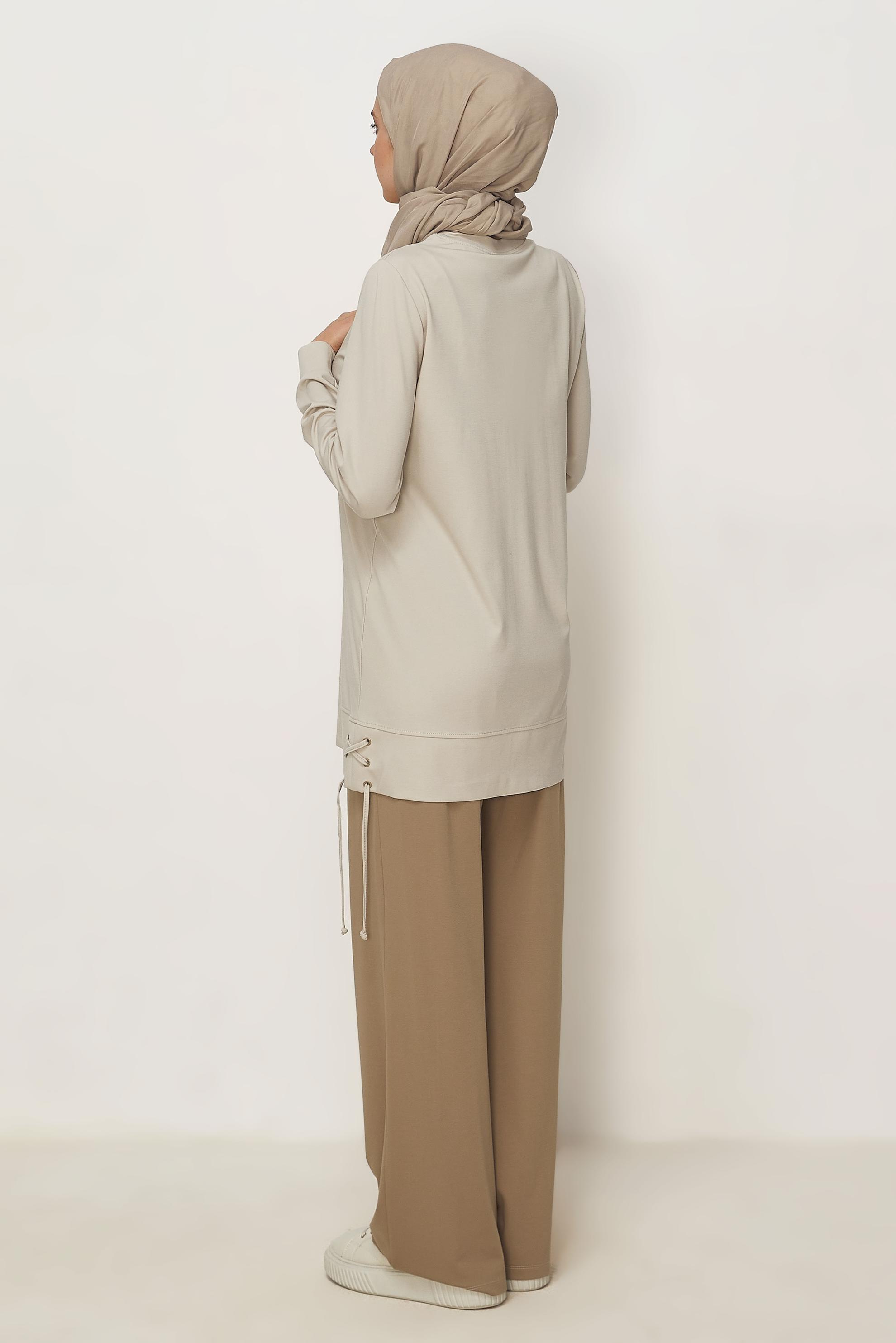 Hijab-Kleidung BRAUN TRAININGSANZUG MIT BLUMENDETAIL 46389