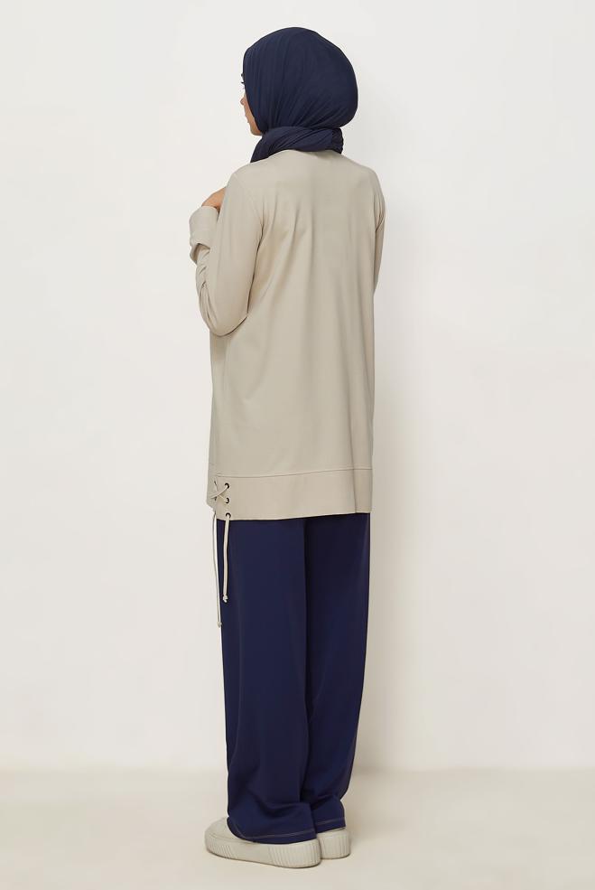 Tesettür giyim BEJ ÇİÇEK DETAYLI EŞOFMAN TAKIMI 46389 - ALVİNA