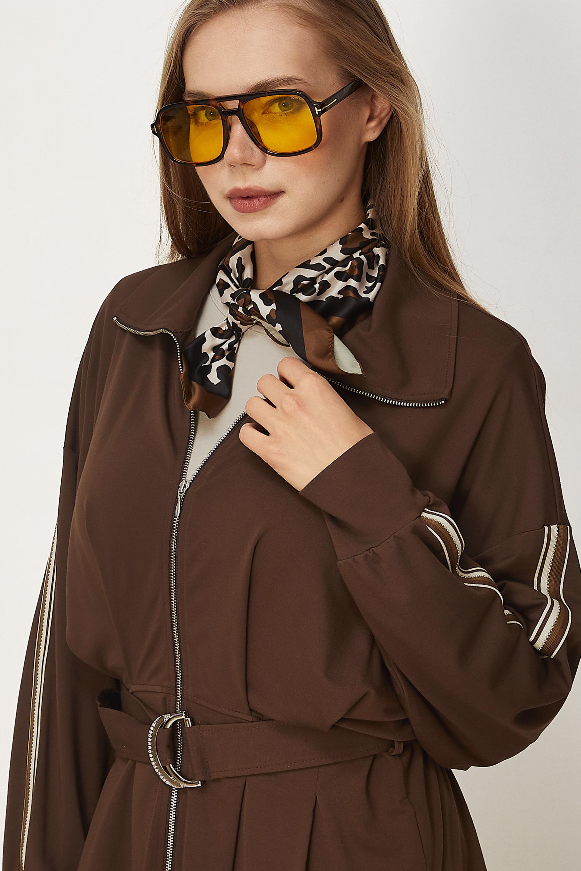 Hijab-Kleidung BRAUN TRAININGSANZUG MIT GÜRTEL 46390