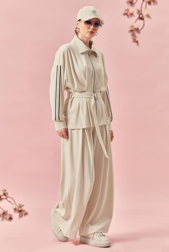 Hijab-Kleidung ECRU TRAININGSANZUG MIT GÜRTEL 46390 - ALVİNA