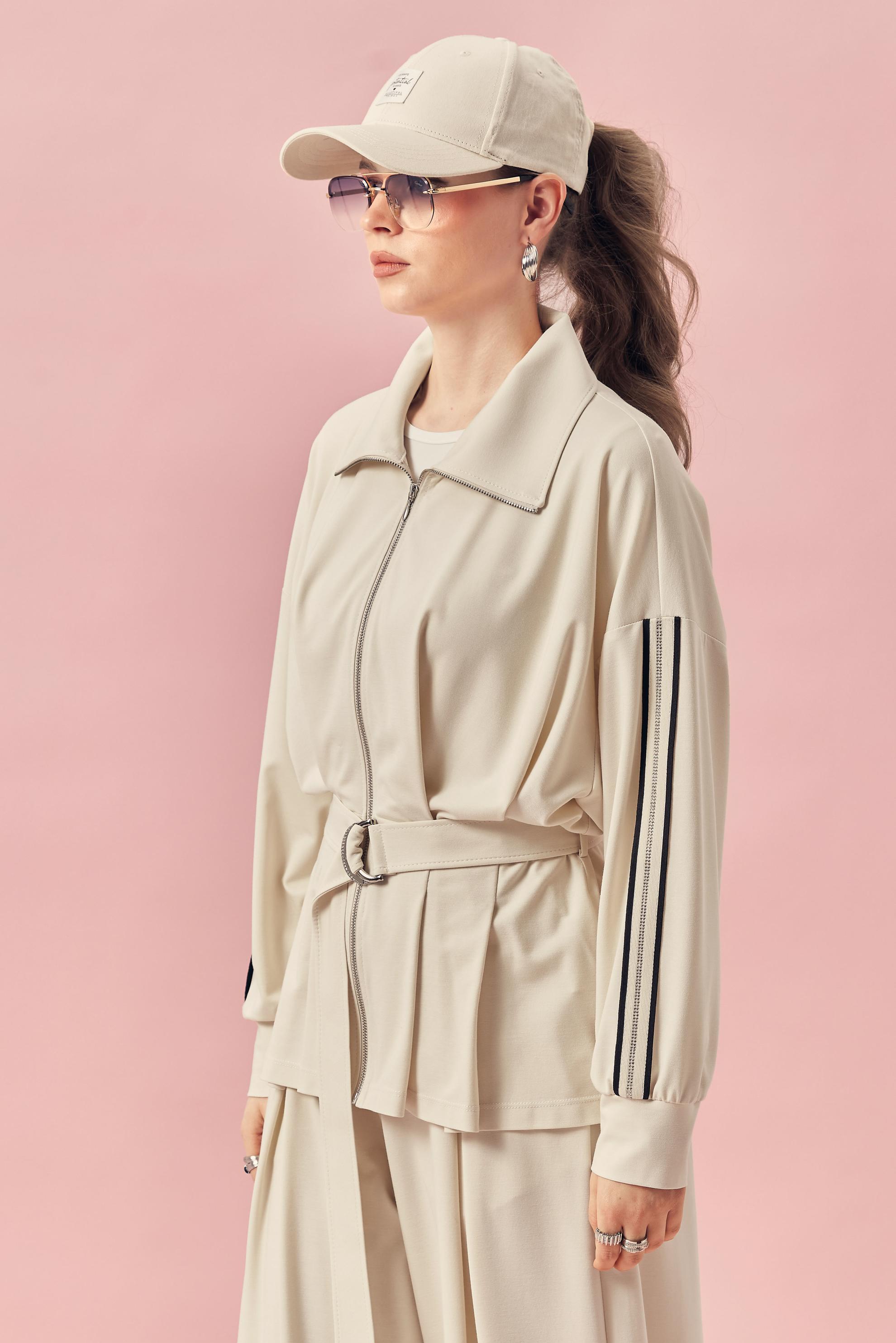 Hijab-Kleidung ECRU TRAININGSANZUG MIT GÜRTEL 46390