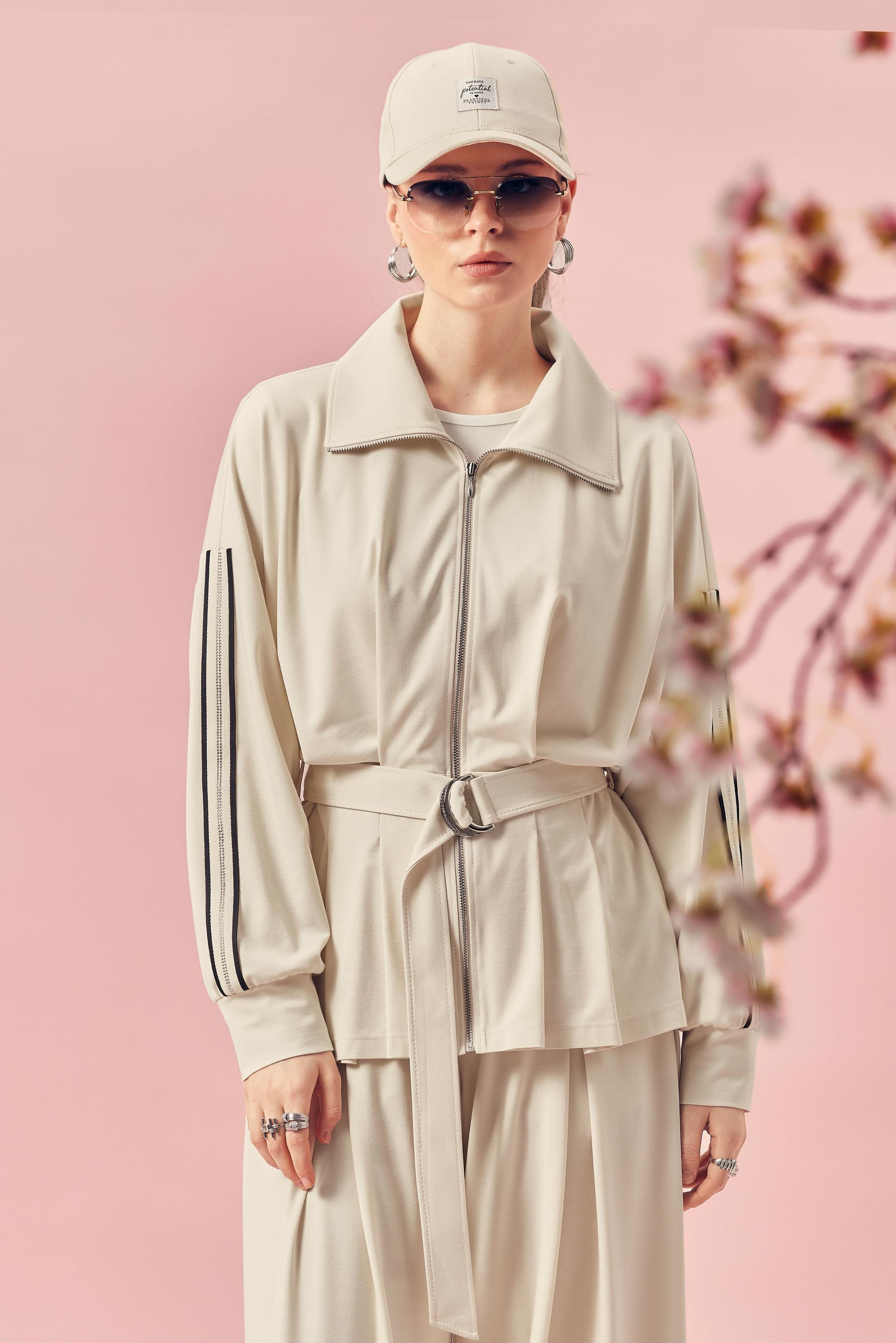 Hijab-Kleidung ECRU TRAININGSANZUG MIT GÜRTEL 46390