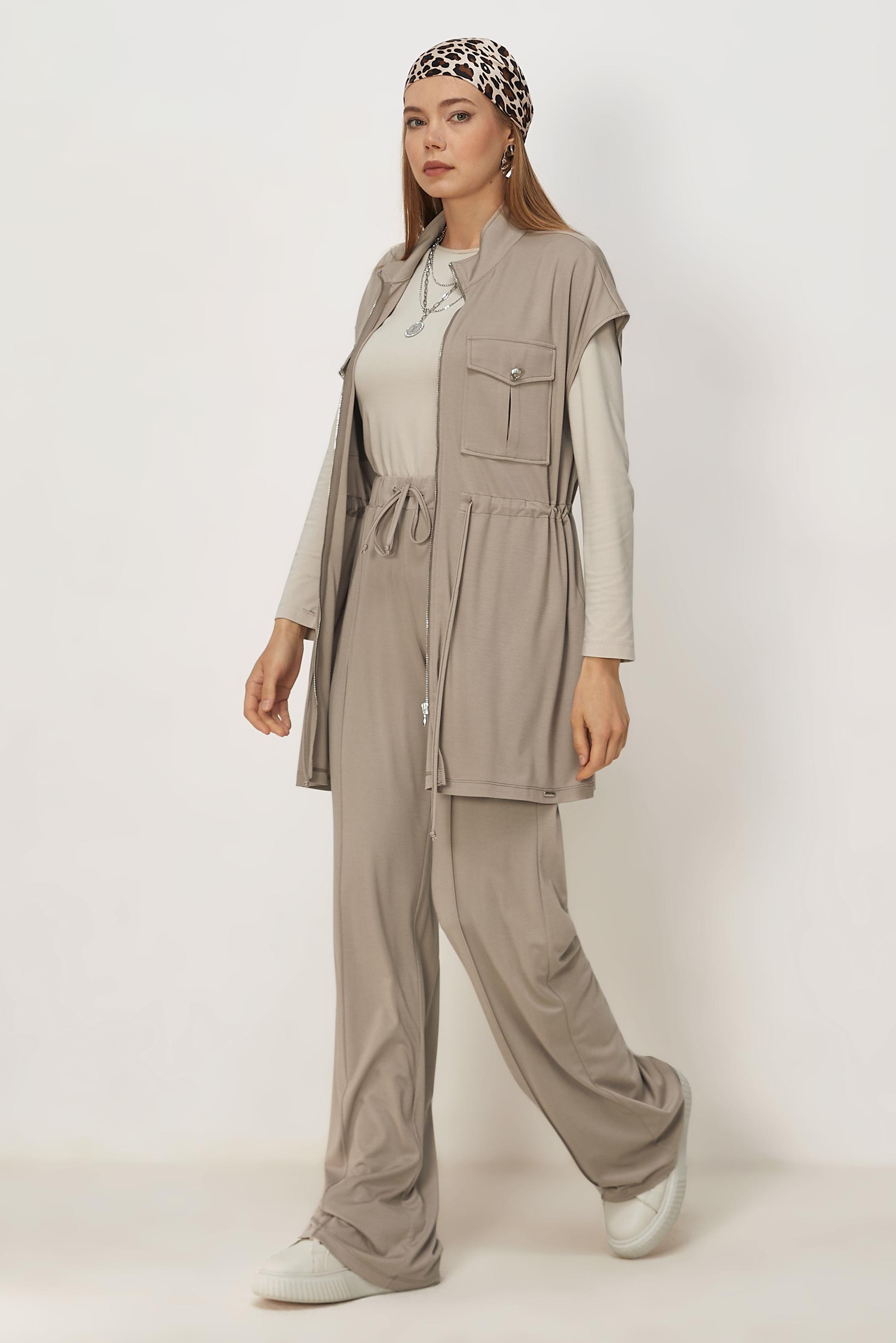 Vêtements hijab BEIGE ENSEMBLE SURVÊTEMENT AVEC GILET 46447