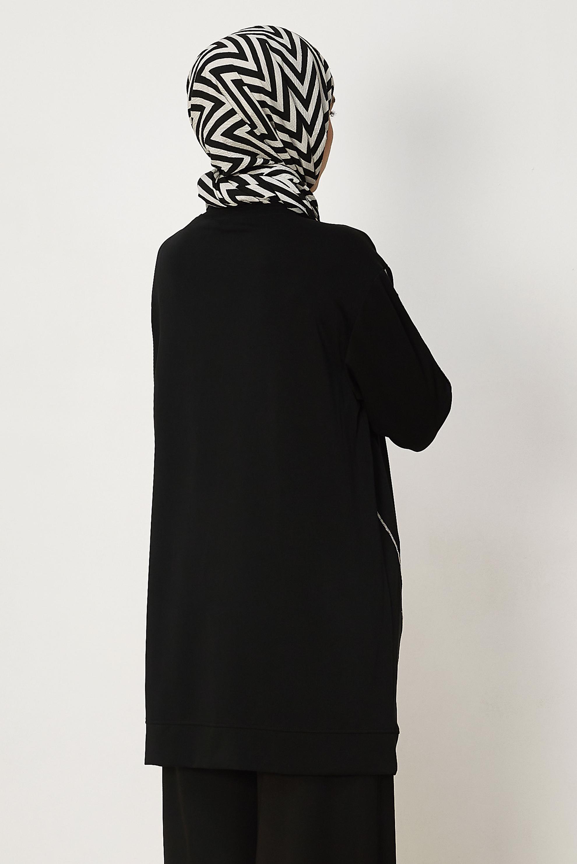 Tesettür giyim SİYAH BONCUK DETAYLI EŞOFMAN TUNİK 46711