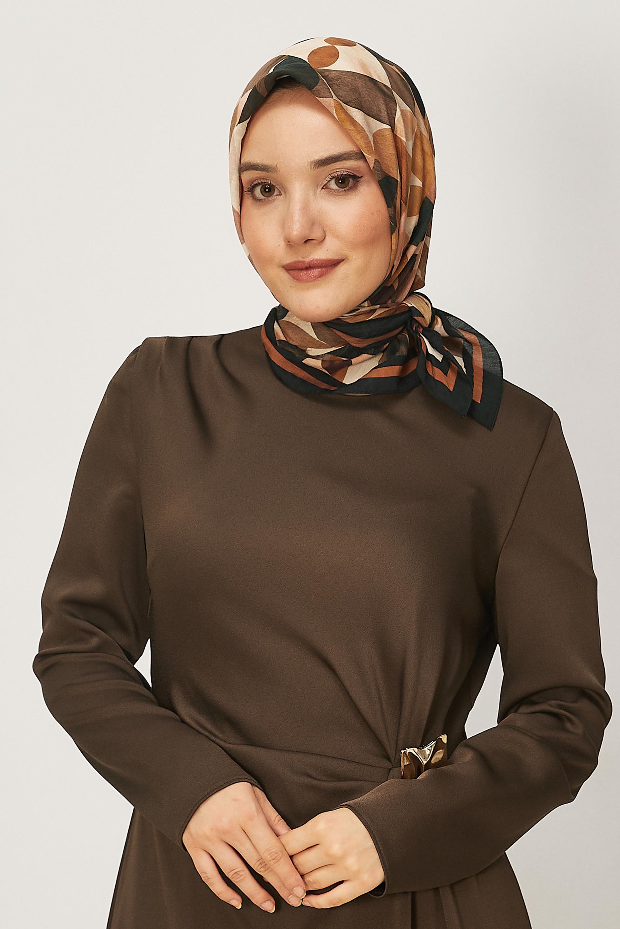 Tesettür giyim SİYAH ALVİNA DESENLİ EŞARP 8626