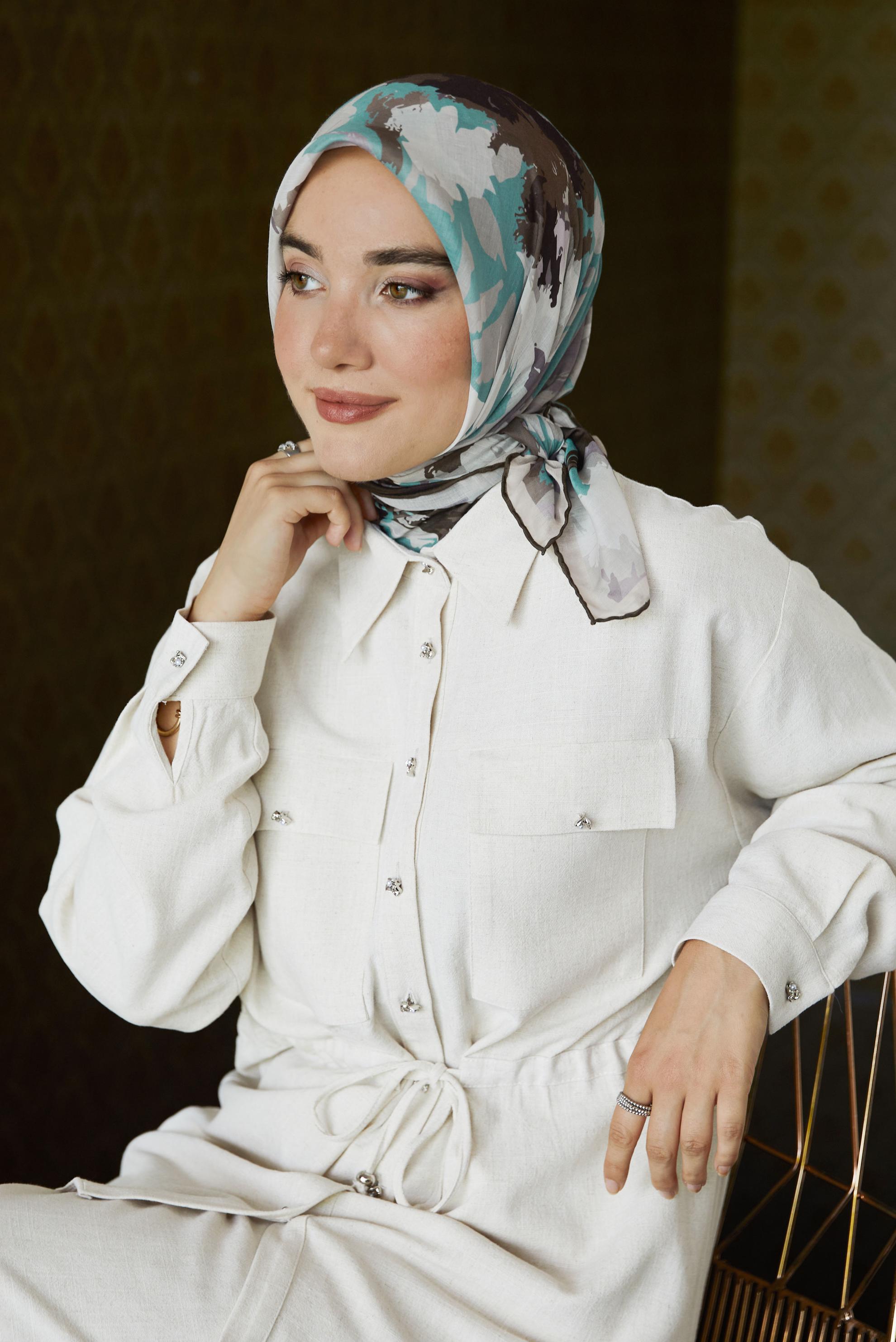 Tesettür giyim BEJ ALVİNA DESENLİ NATURAL EŞARP 8634
